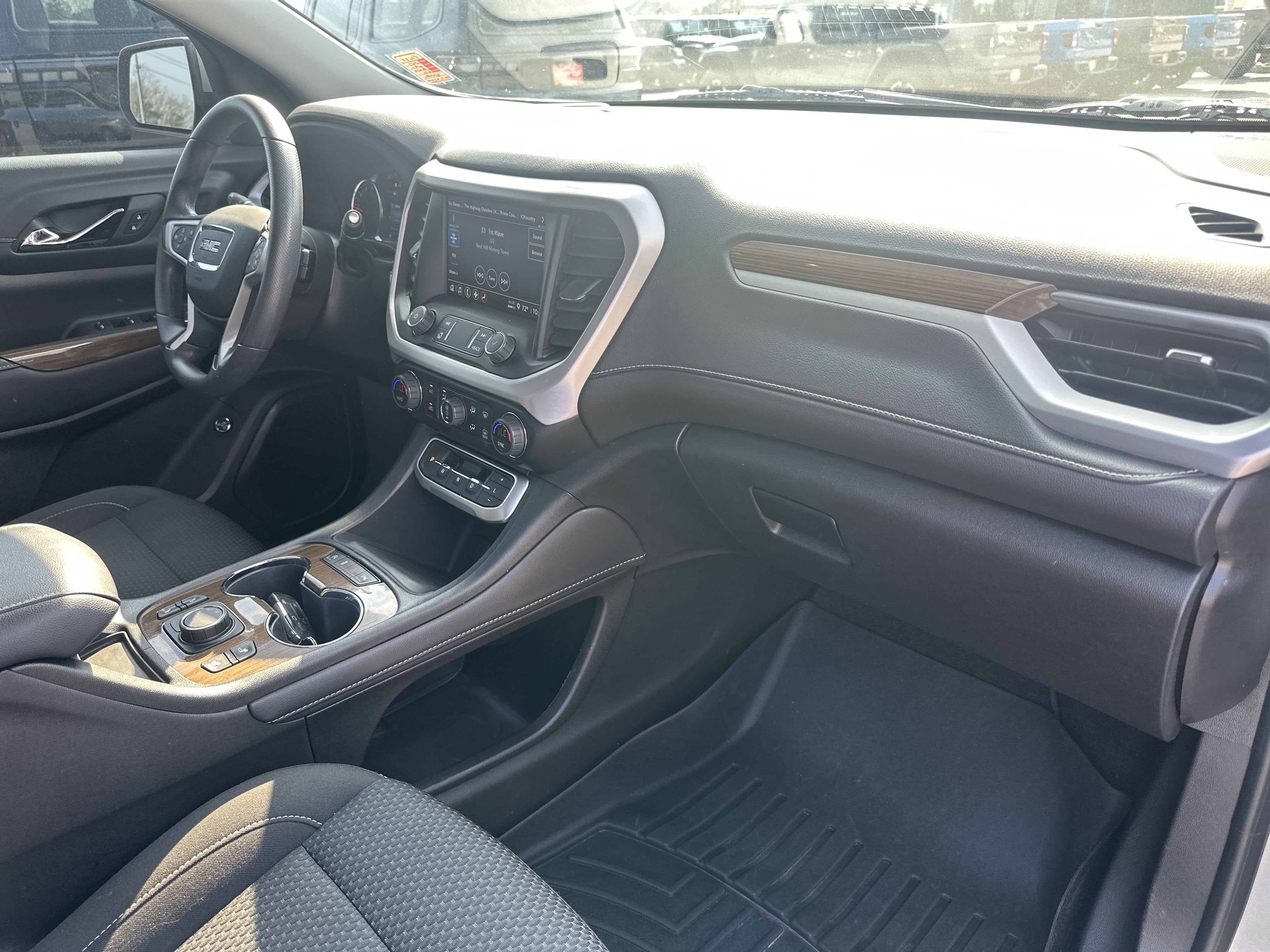 2023 GMC Acadia FWD SLE