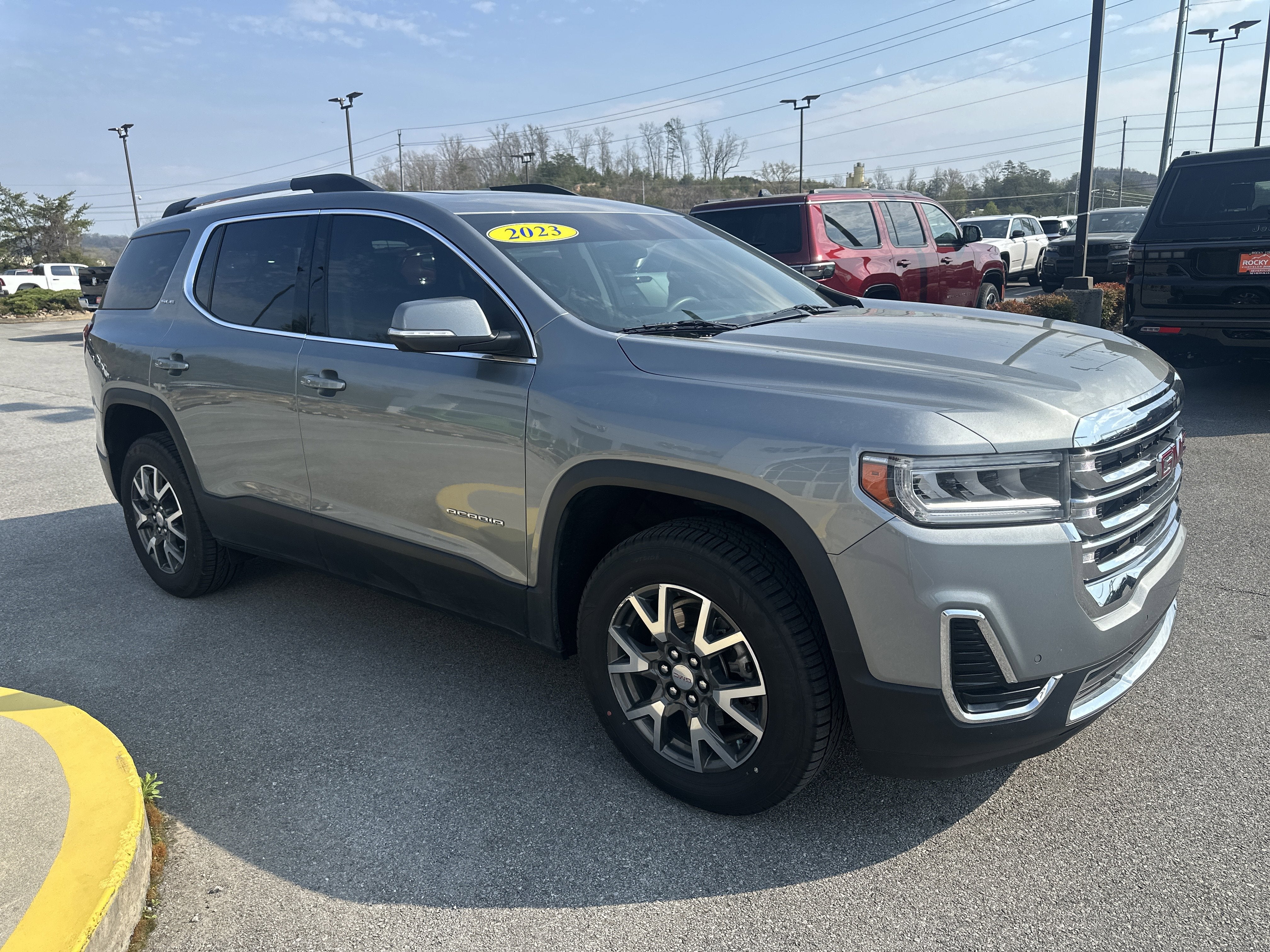 2023 GMC Acadia FWD SLE