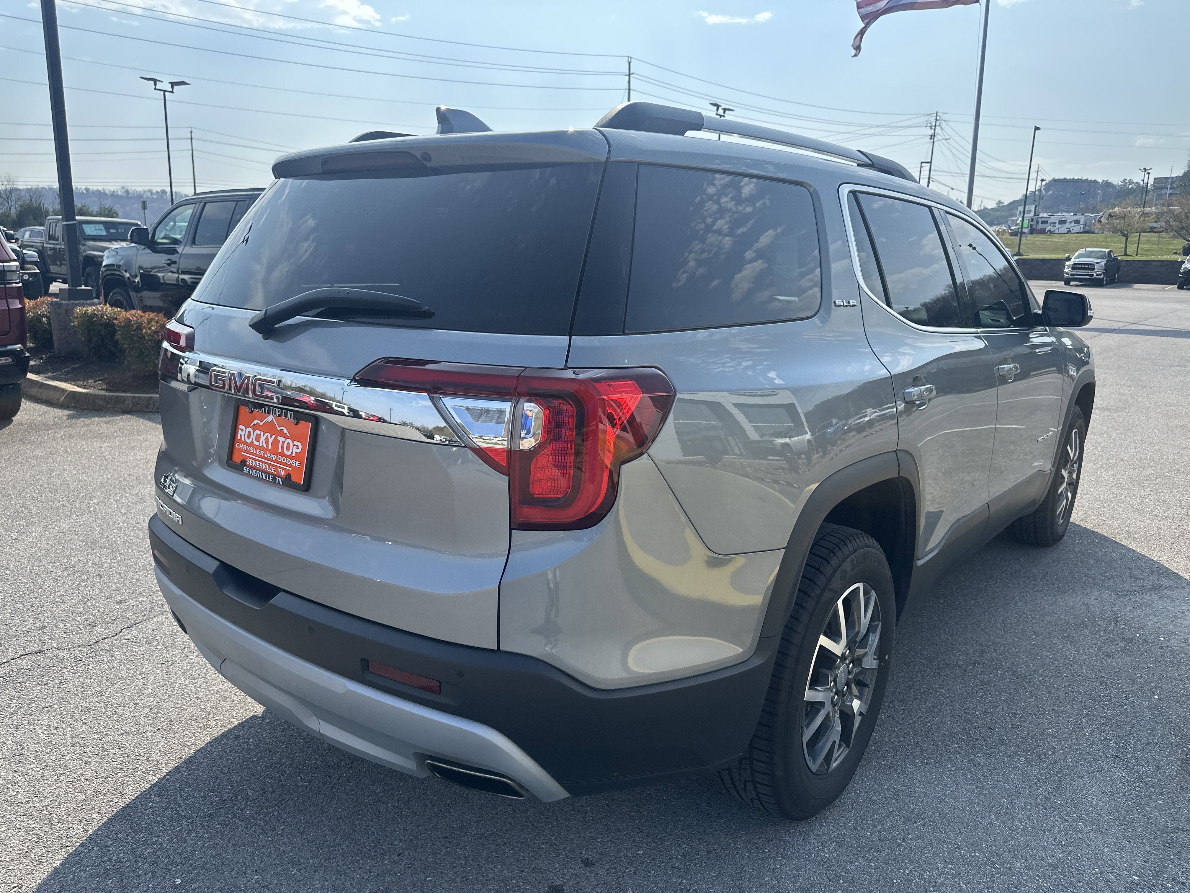 2023 GMC Acadia FWD SLE