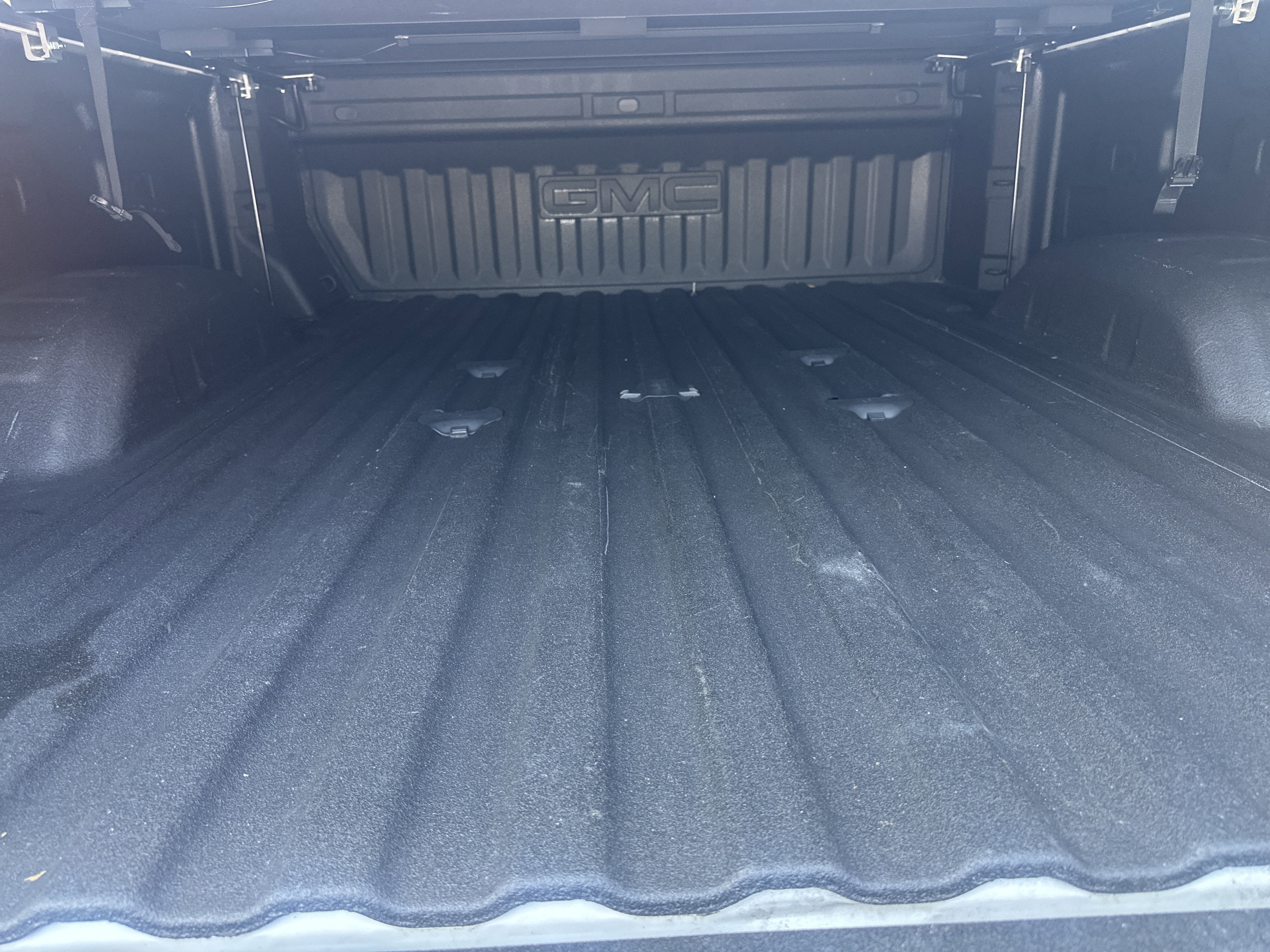 2025 GMC Sierra 2500HD 4WD Crew Cab Standard Bed Denali