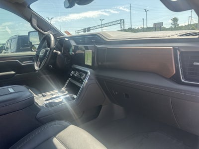2025 GMC Sierra 2500HD 4WD Crew Cab Standard Bed Denali