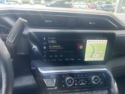 2025 GMC Sierra 2500HD 4WD Crew Cab Standard Bed Denali