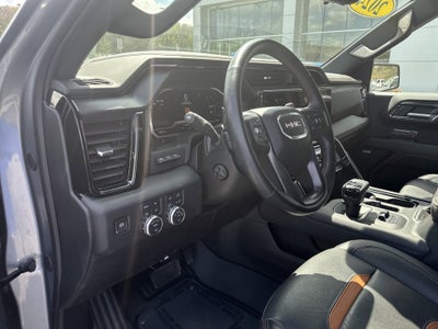 2024 GMC Sierra 1500 4WD Crew Cab Short Box AT4