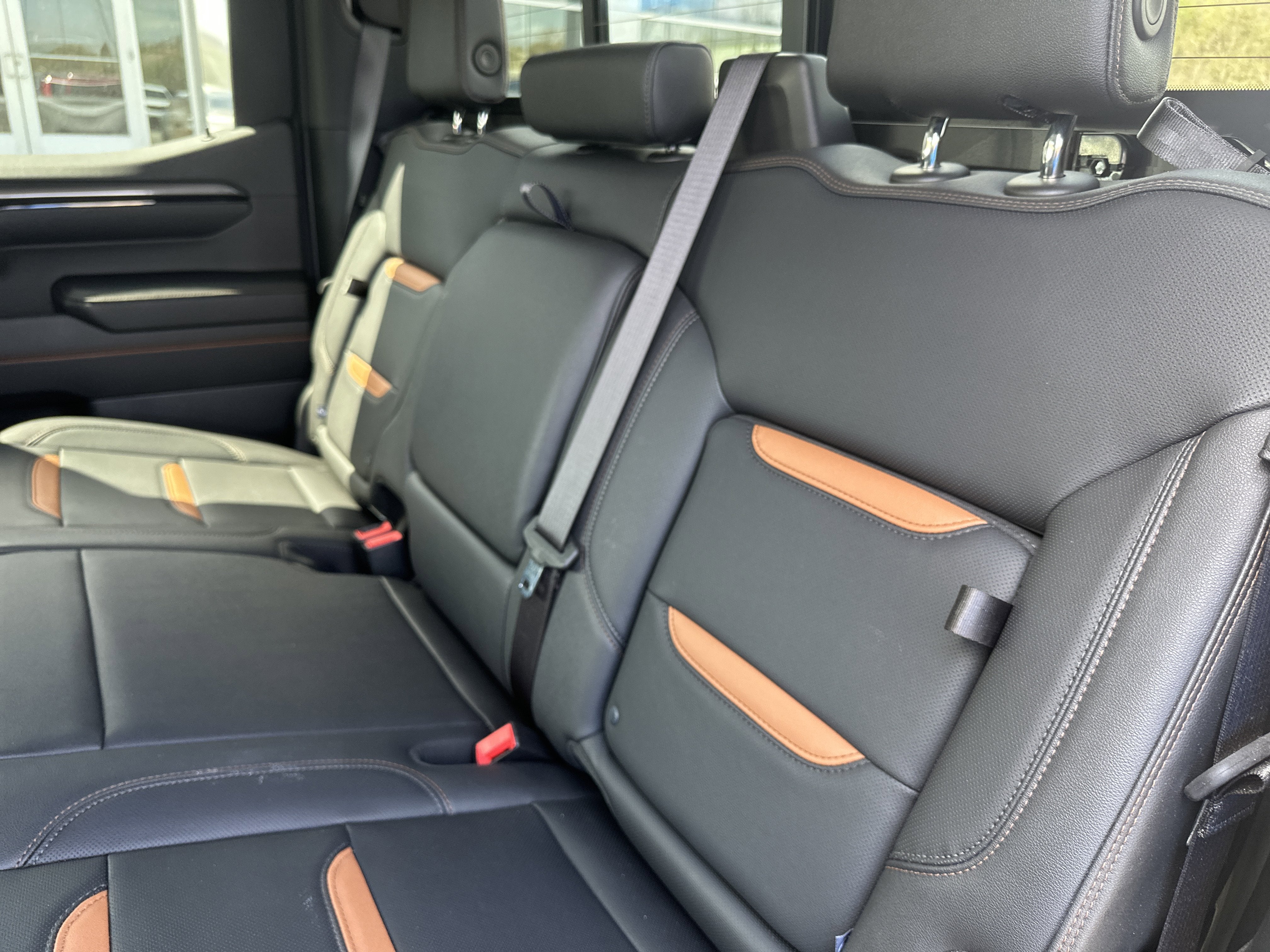 2024 GMC Sierra 1500 4WD Crew Cab Short Box AT4