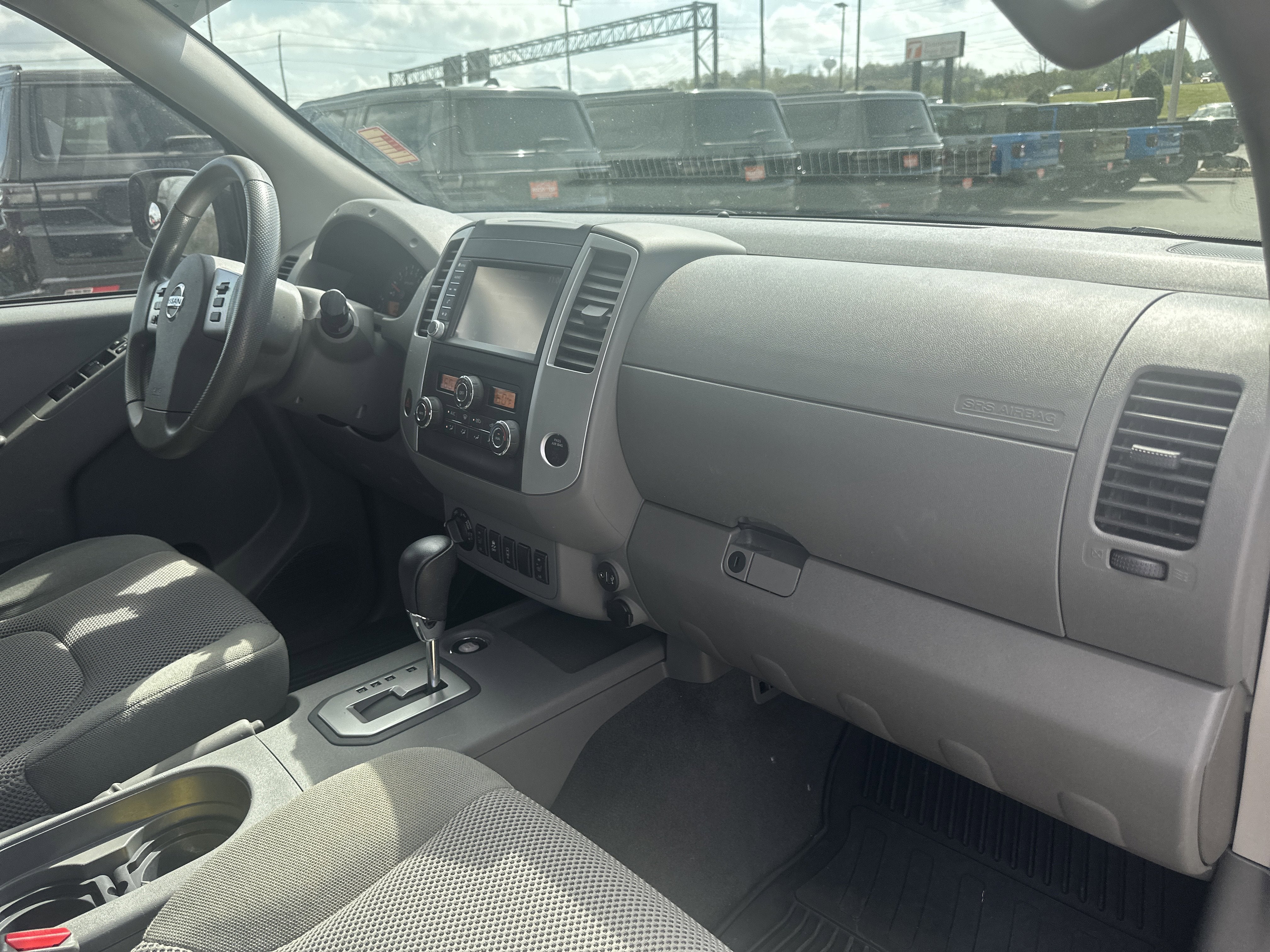 2021 Nissan Frontier Crew Cab SV 4x4