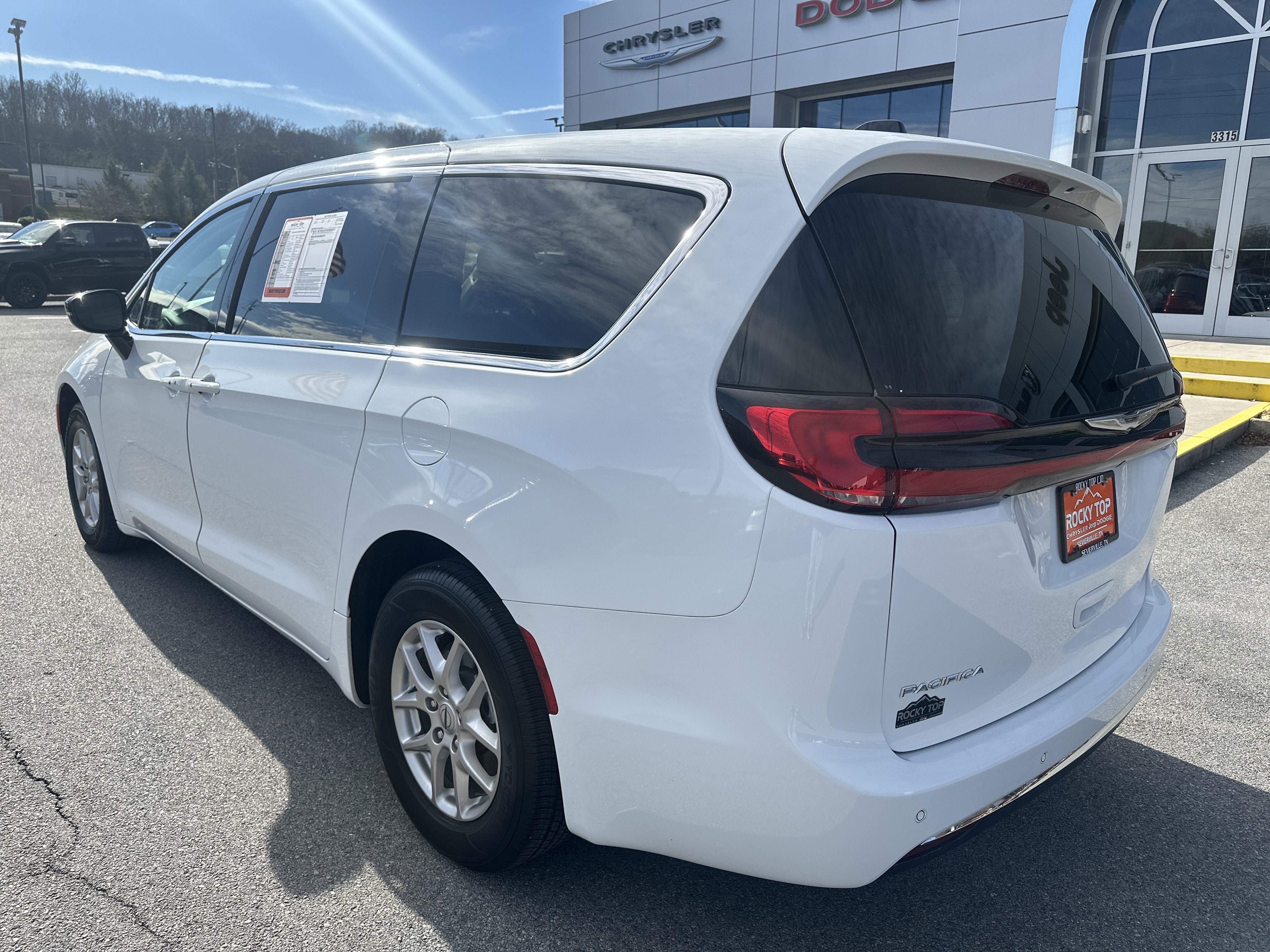 2024 Chrysler Pacifica Touring L