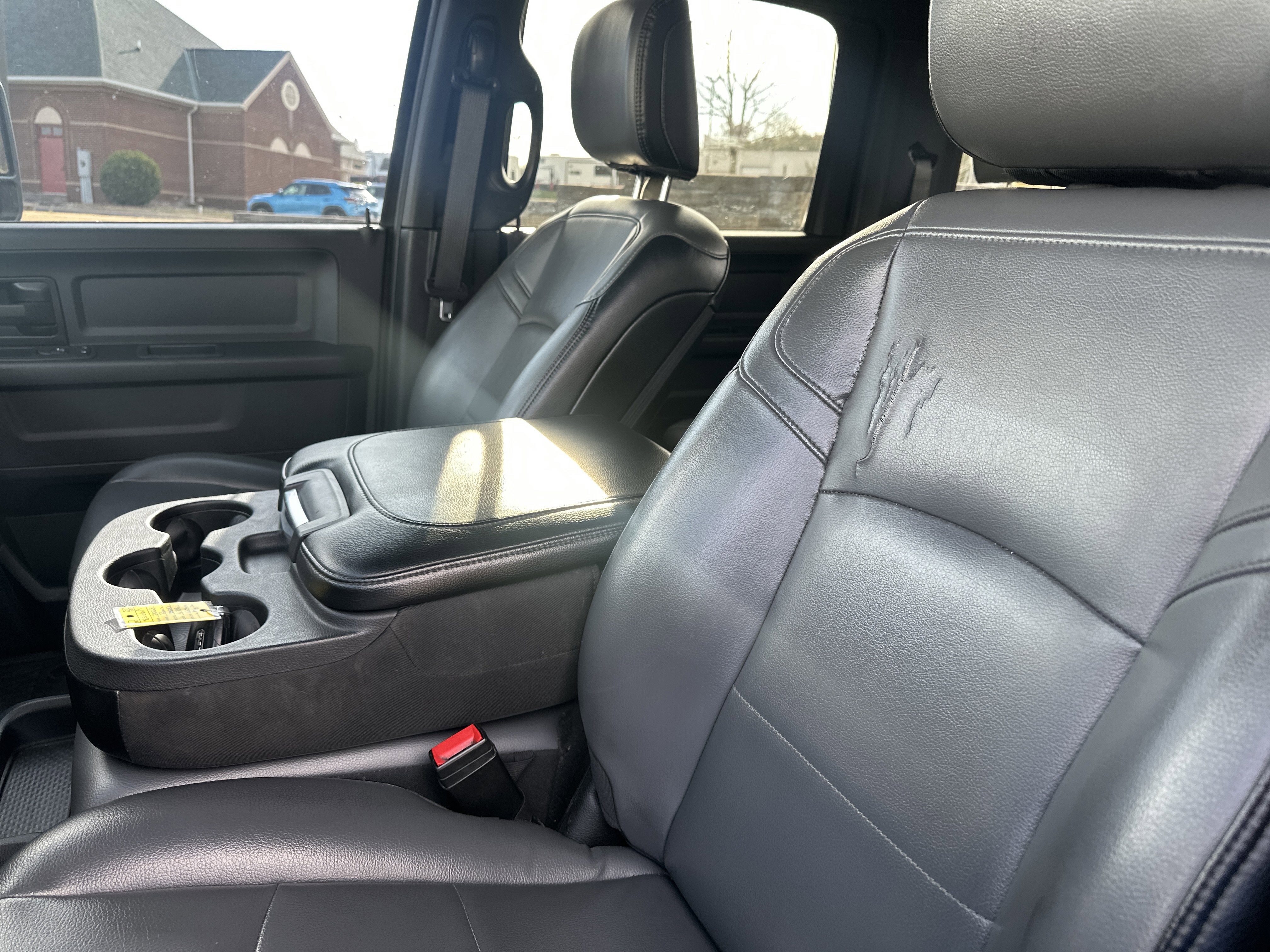 2023 RAM 3500 Tradesman Crew Cab 4x4 8' Box