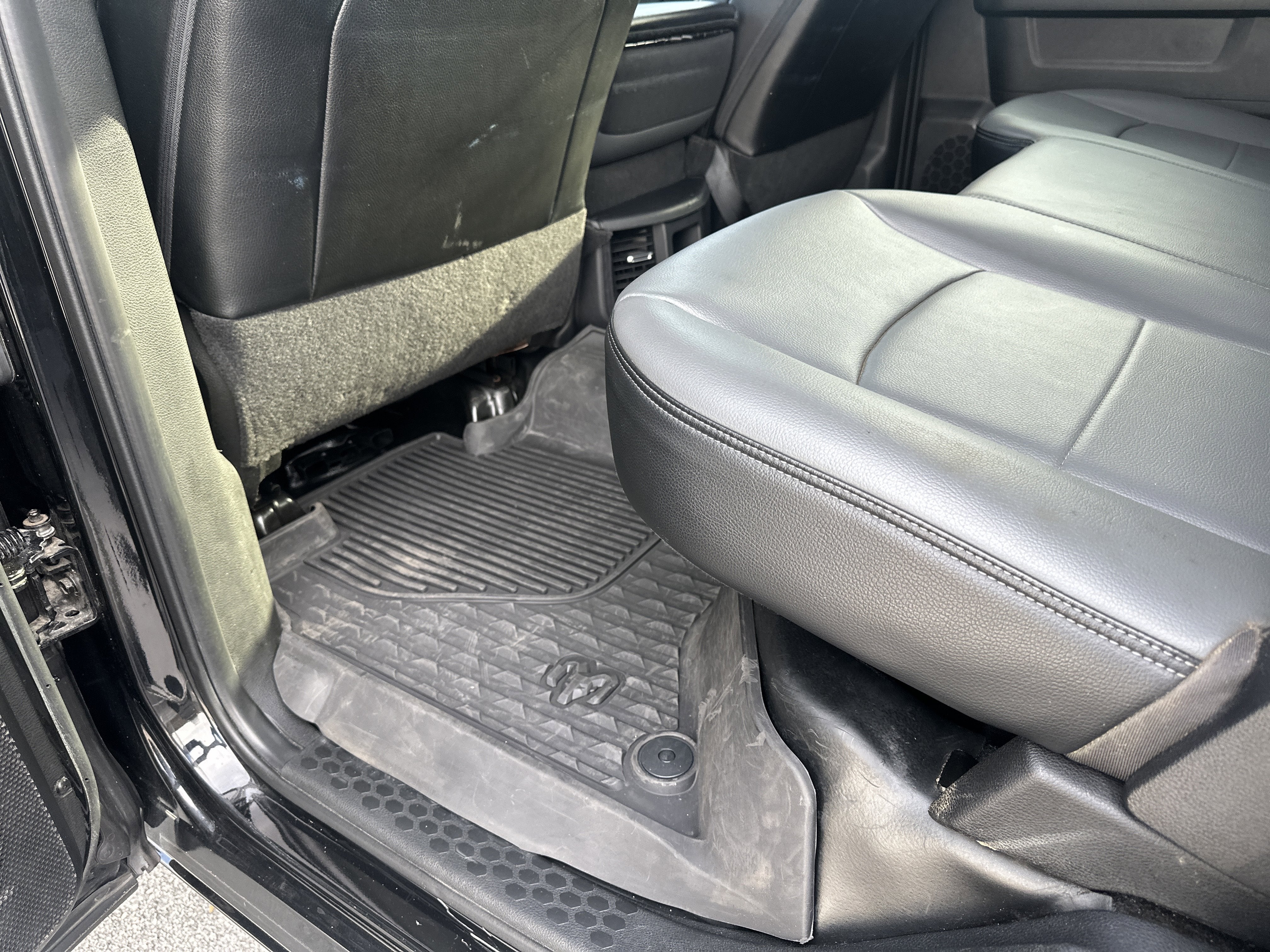 2023 RAM 3500 Tradesman Crew Cab 4x4 8' Box