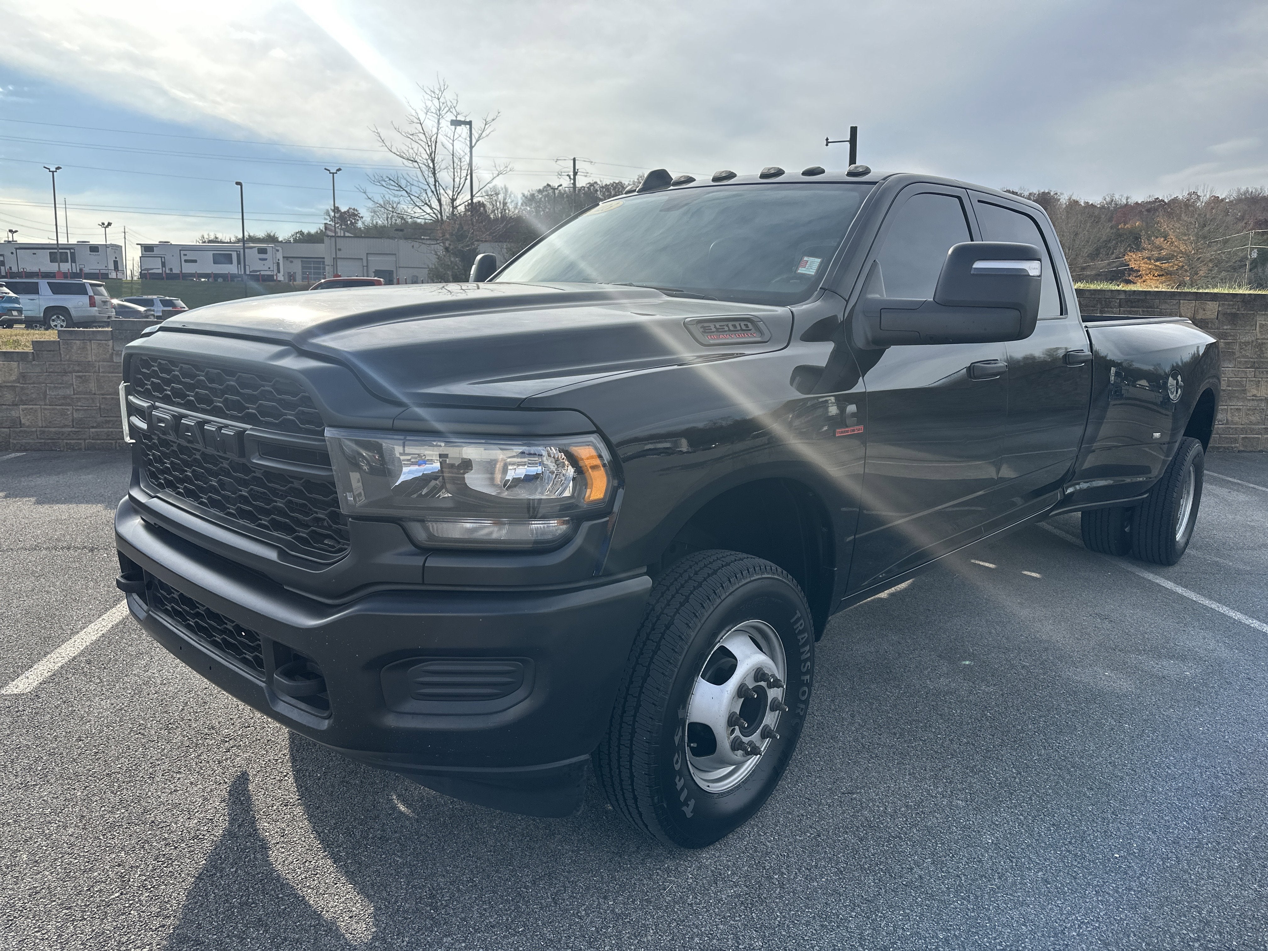 2023 RAM 3500 Tradesman Crew Cab 4x4 8' Box