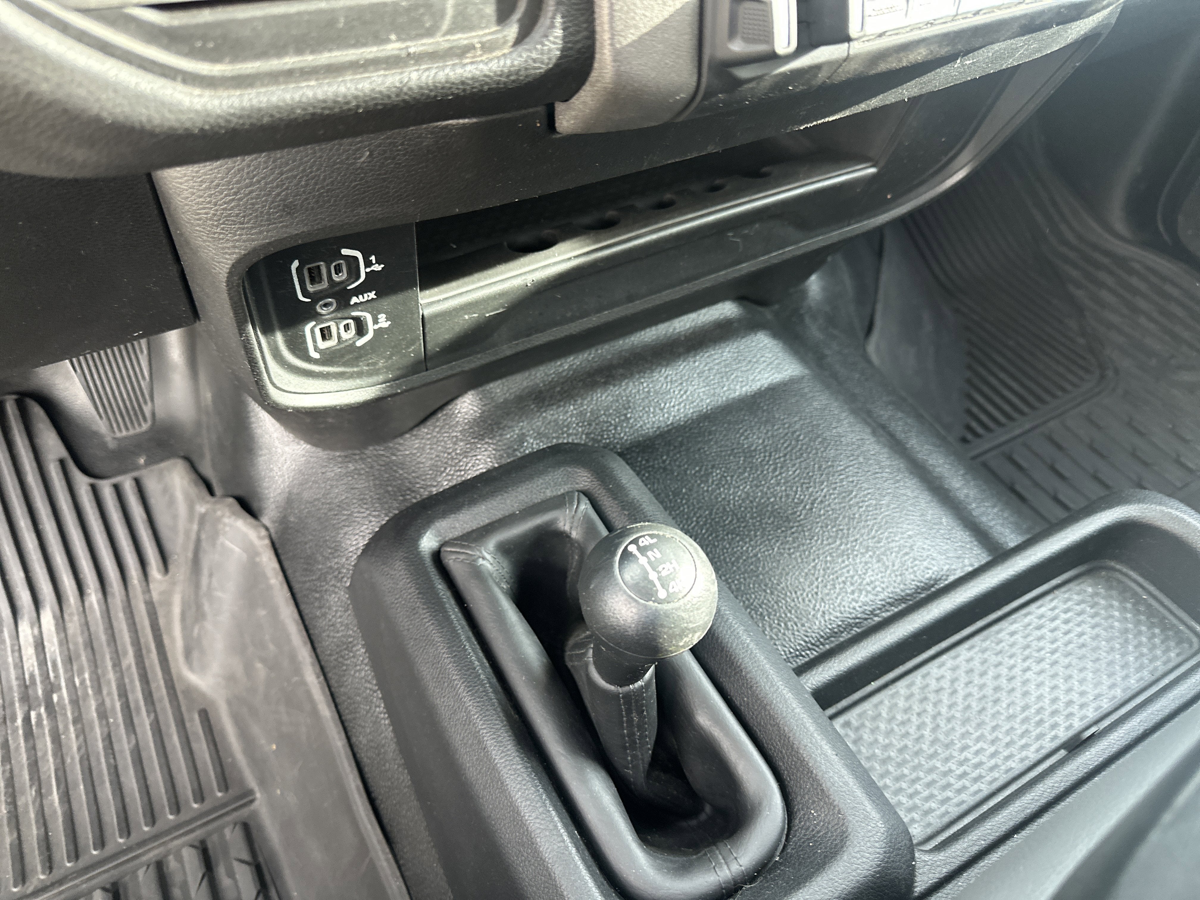 2023 RAM 3500 Tradesman Crew Cab 4x4 8' Box