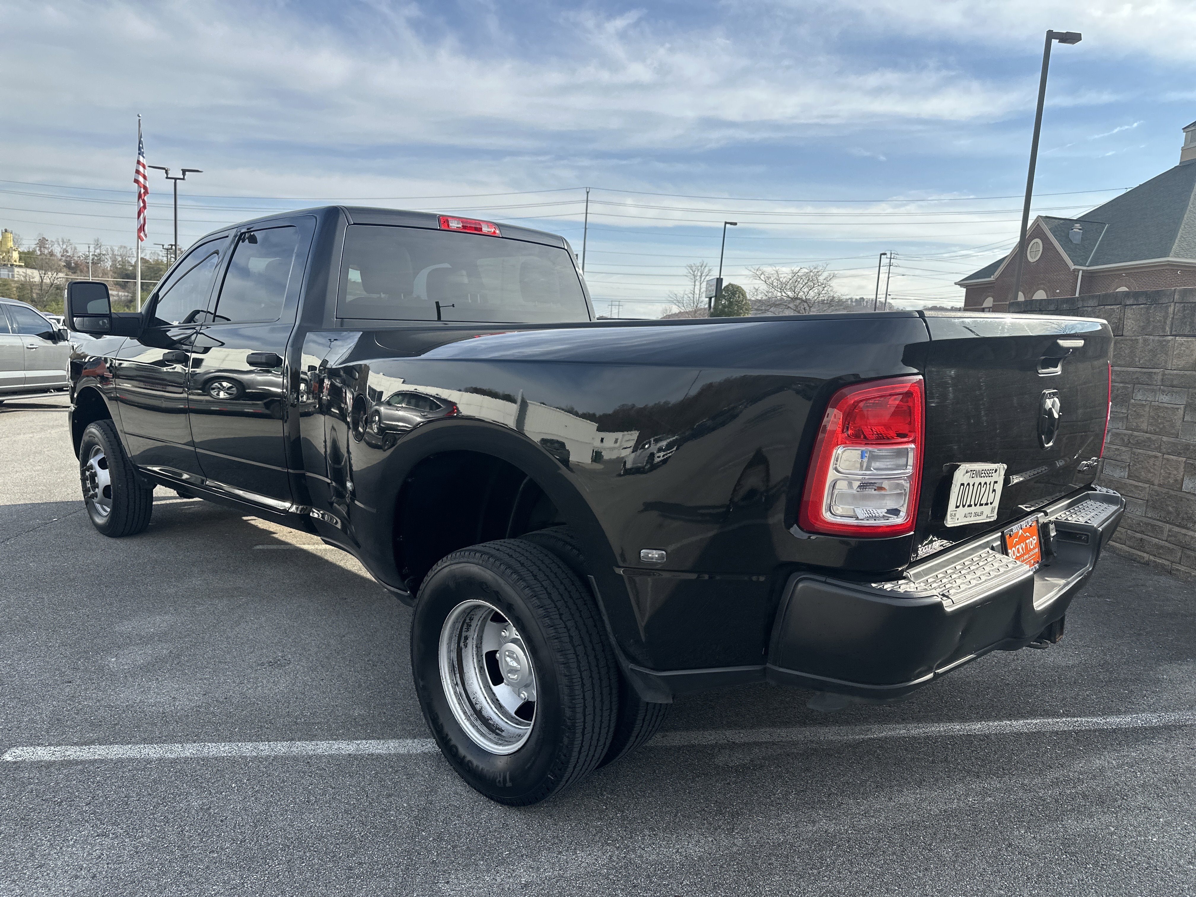 2023 RAM 3500 Tradesman Crew Cab 4x4 8' Box