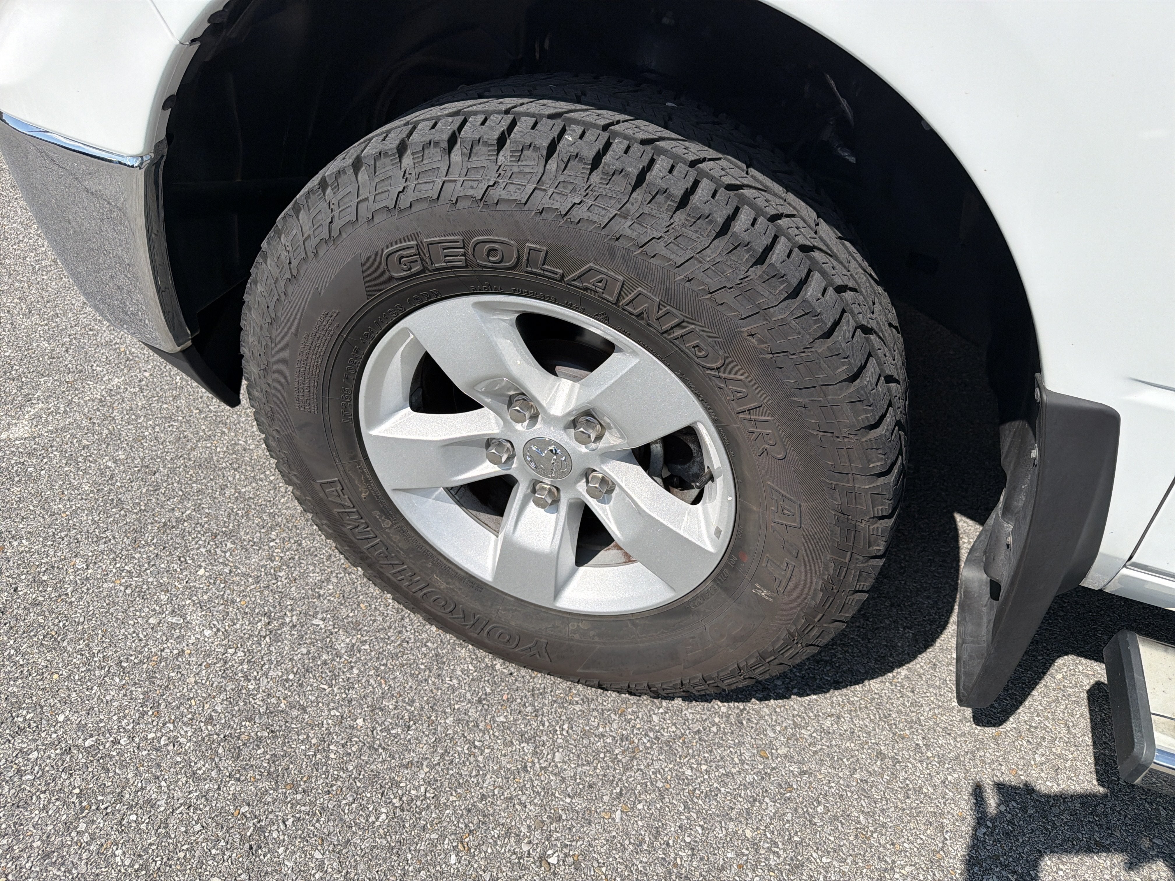 2023 RAM 1500 Classic Tradesman Crew Cab 4x4 5'7' Box