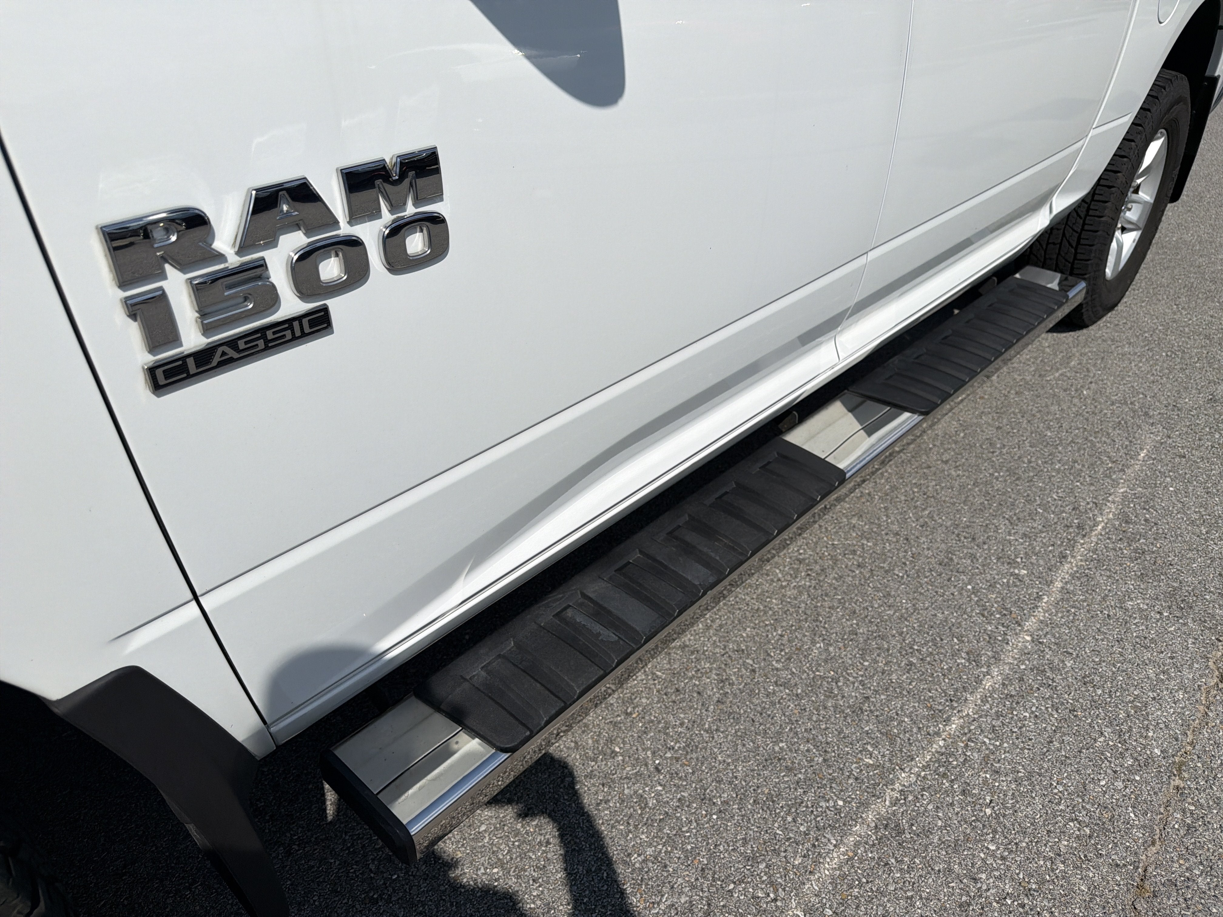 2023 RAM 1500 Classic Tradesman Crew Cab 4x4 5'7' Box