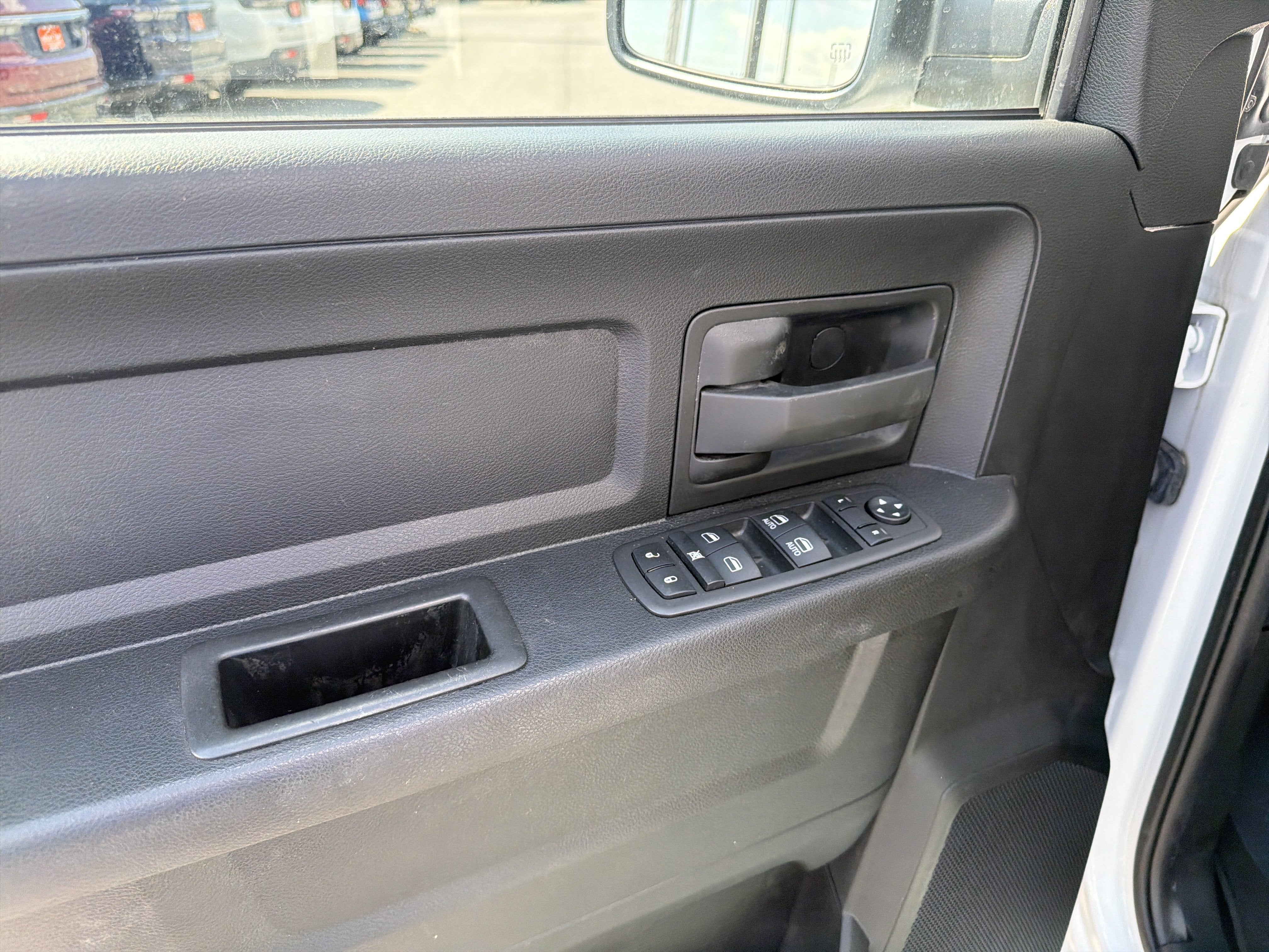 2023 RAM 1500 Classic Tradesman Crew Cab 4x4 5'7' Box