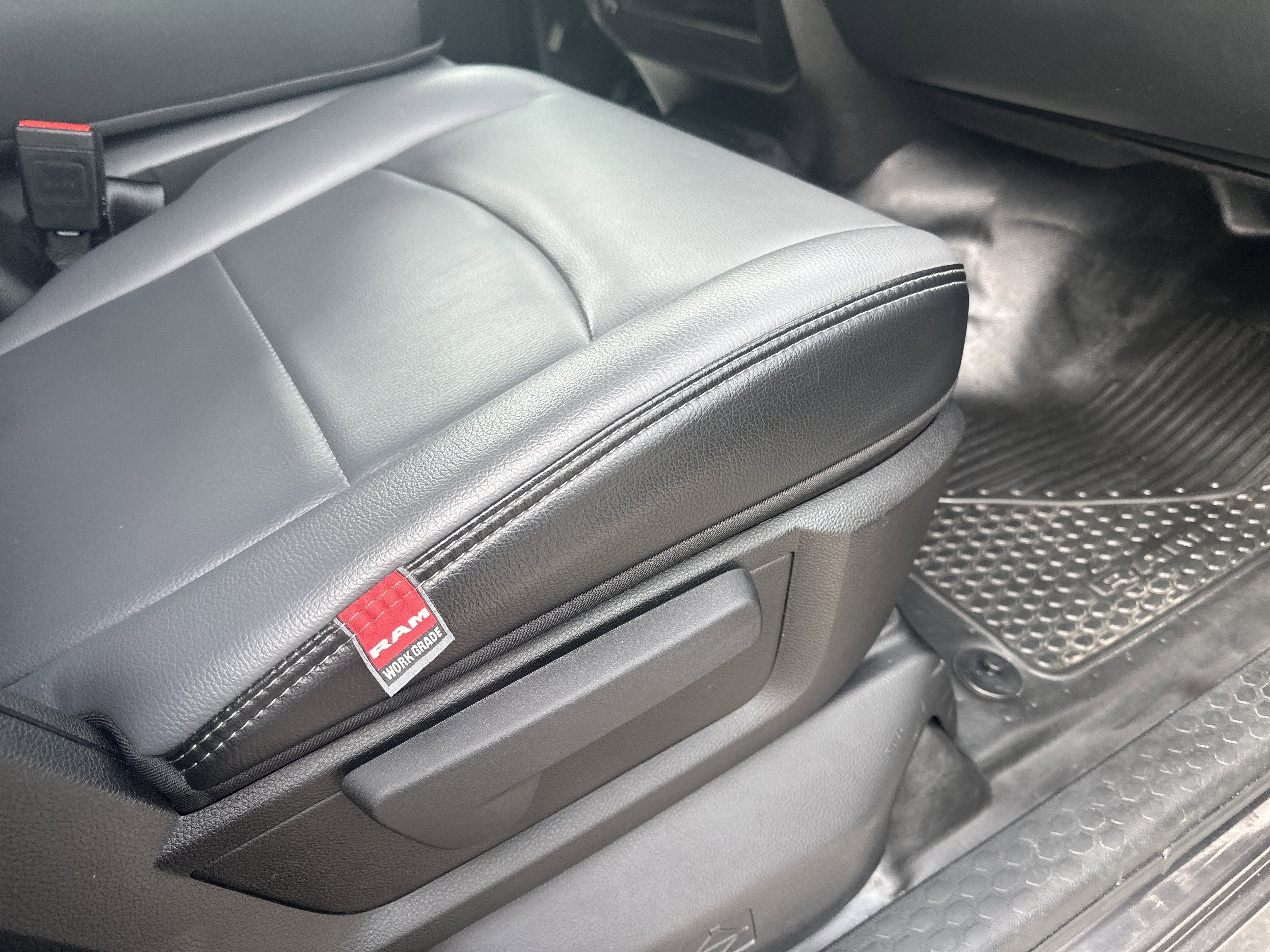 2024 RAM 2500 Tradesman Crew Cab 4x4 6'4' Box