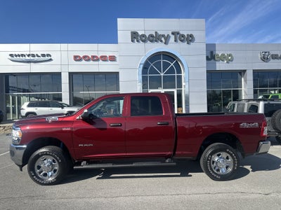 2022 RAM 2500 Tradesman Crew Cab 4x4 6'4' Box