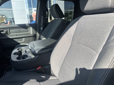 2022 RAM 2500 Tradesman Crew Cab 4x4 6'4' Box