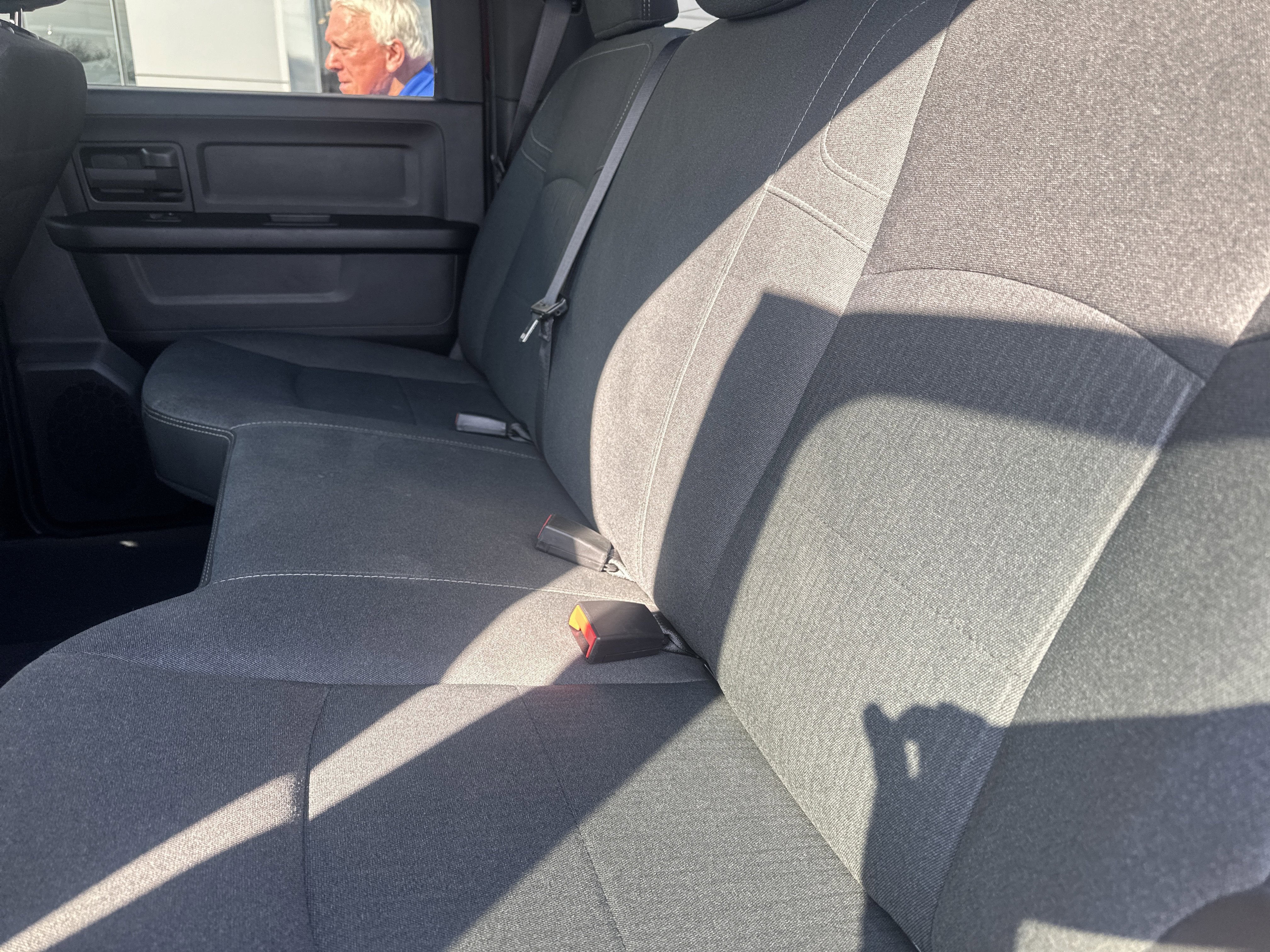 2022 RAM 2500 Tradesman Crew Cab 4x4 6'4' Box