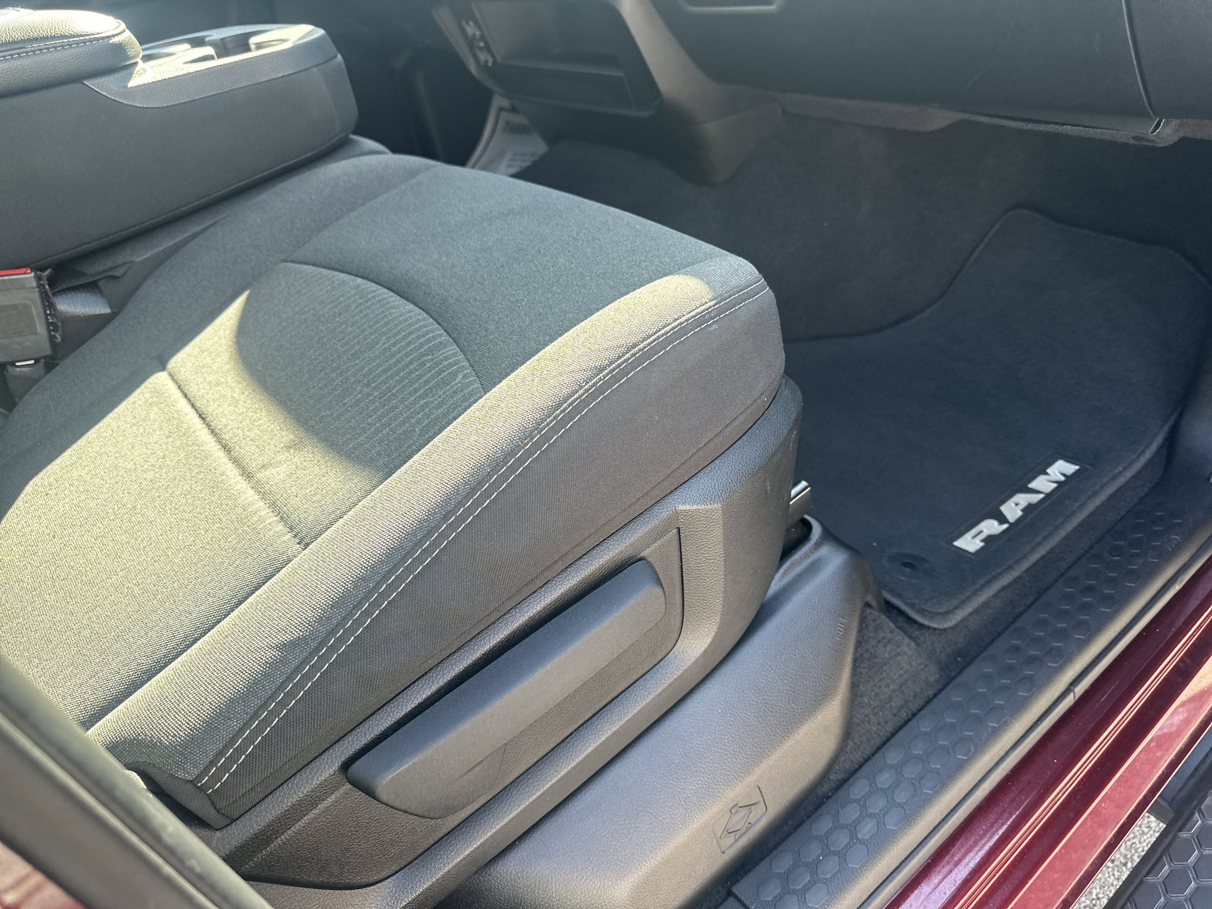 2022 RAM 2500 Tradesman Crew Cab 4x4 6'4' Box