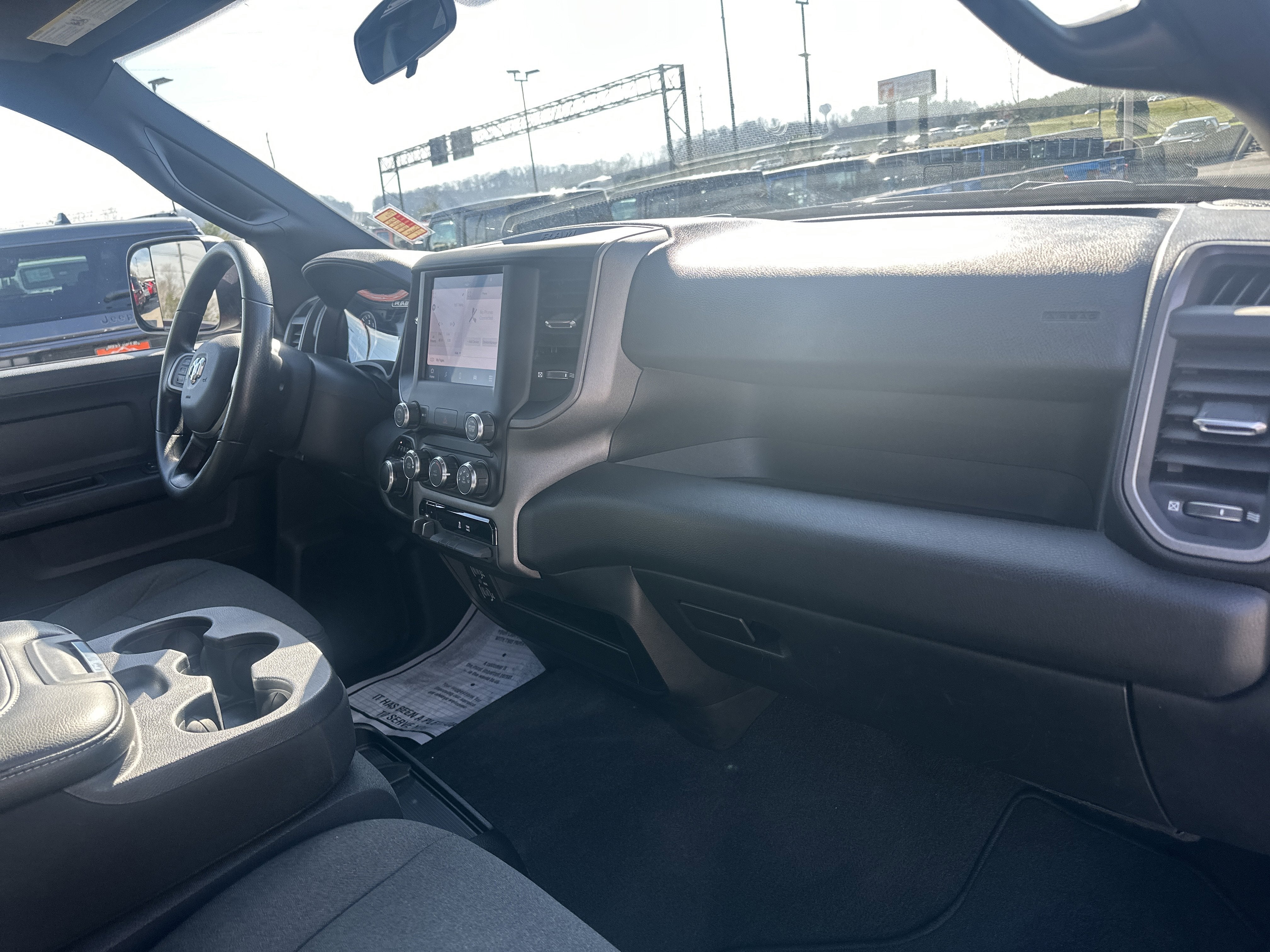 2022 RAM 2500 Tradesman Crew Cab 4x4 6'4' Box