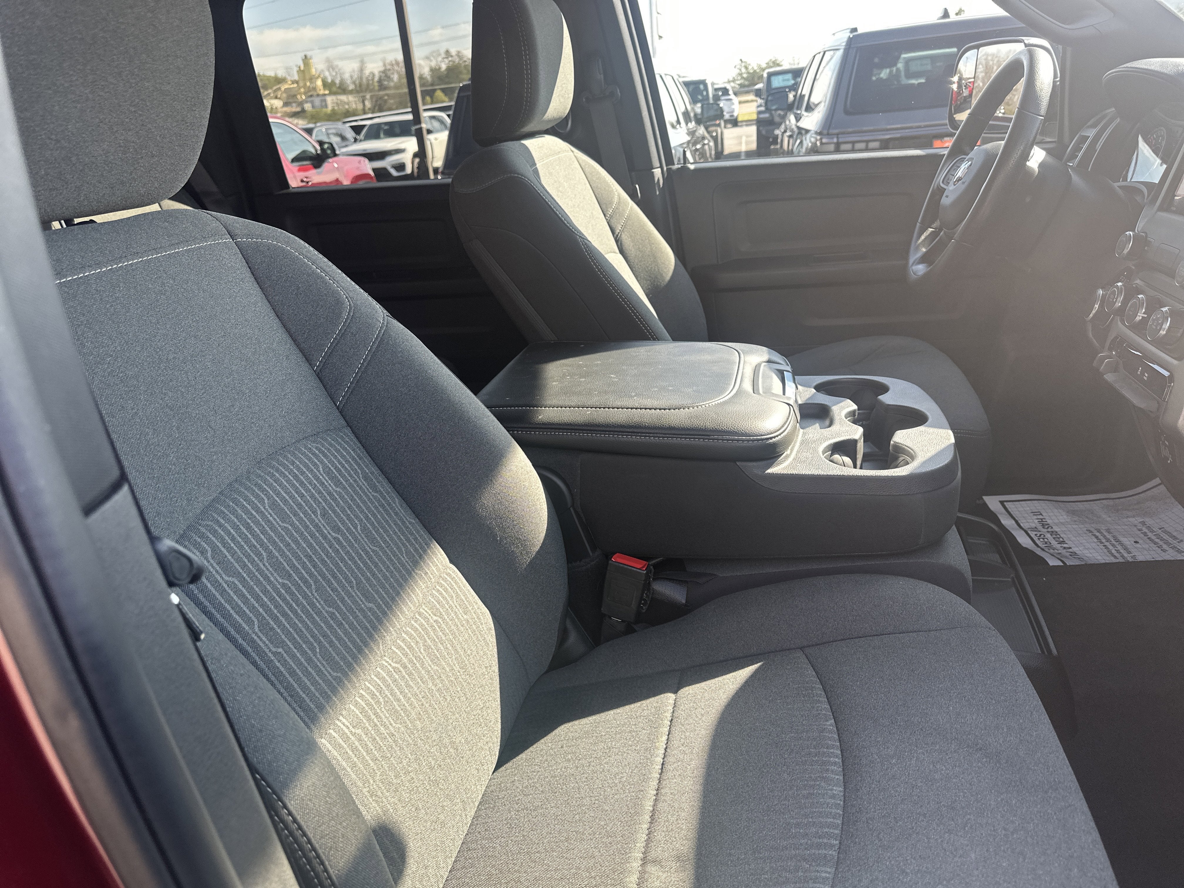 2022 RAM 2500 Tradesman Crew Cab 4x4 6'4' Box