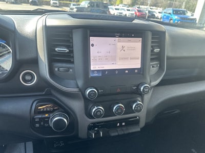 2022 RAM 2500 Tradesman Crew Cab 4x4 6'4' Box