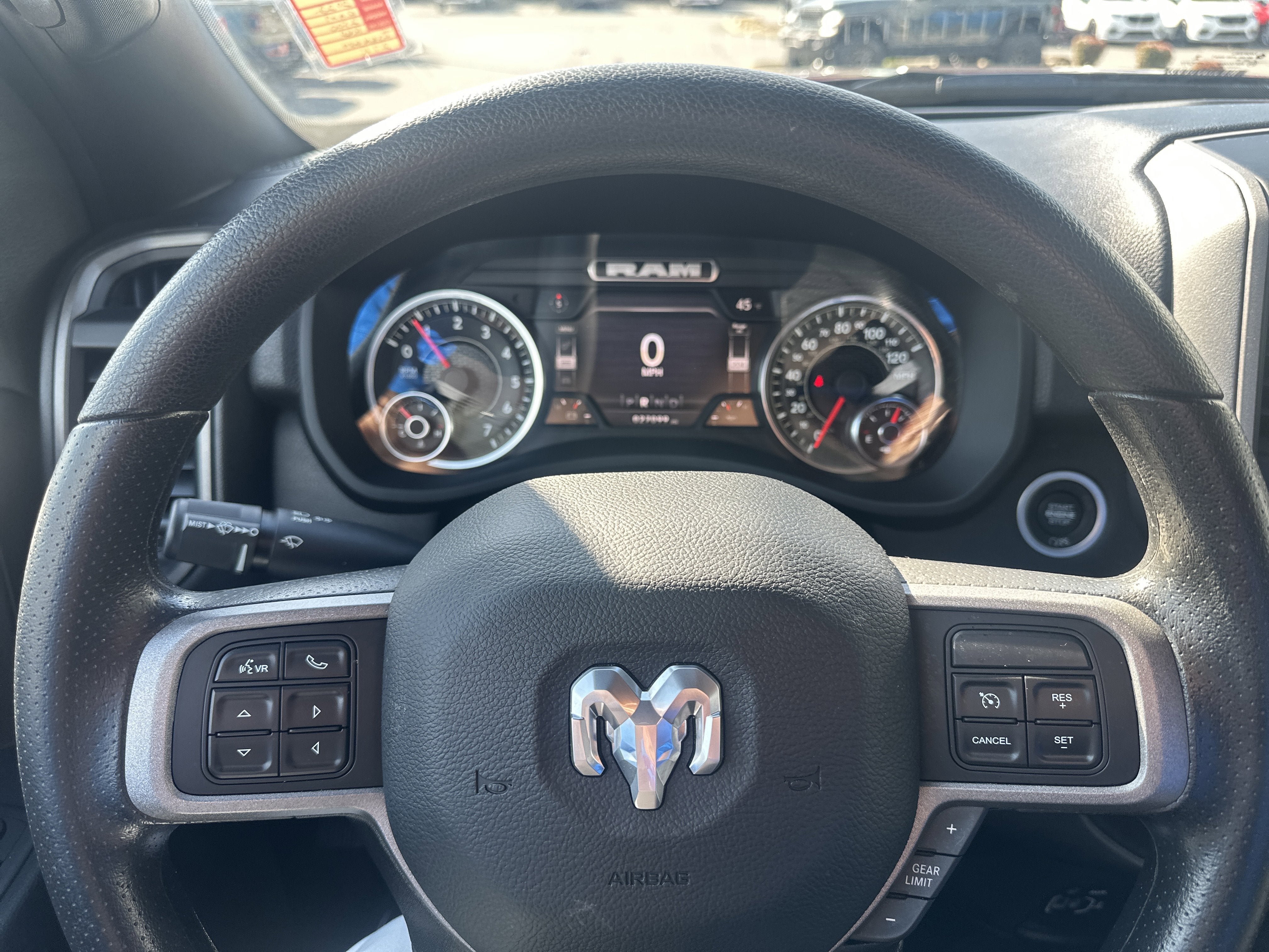 2022 RAM 2500 Tradesman Crew Cab 4x4 6'4' Box