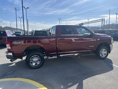 2022 RAM 2500 Tradesman Crew Cab 4x4 6'4' Box