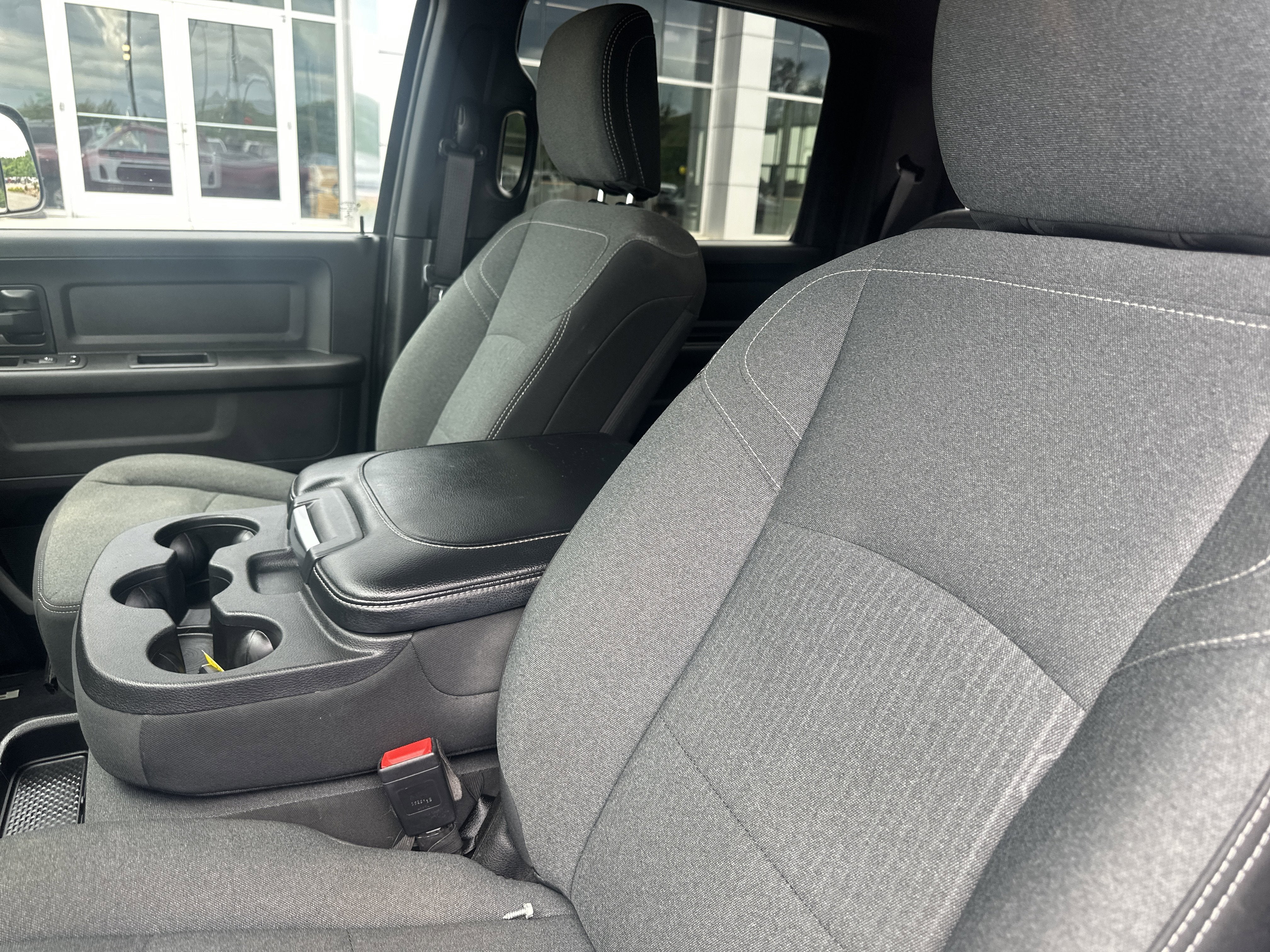 2021 RAM 2500 Tradesman Crew Cab 4x4 6'4' Box
