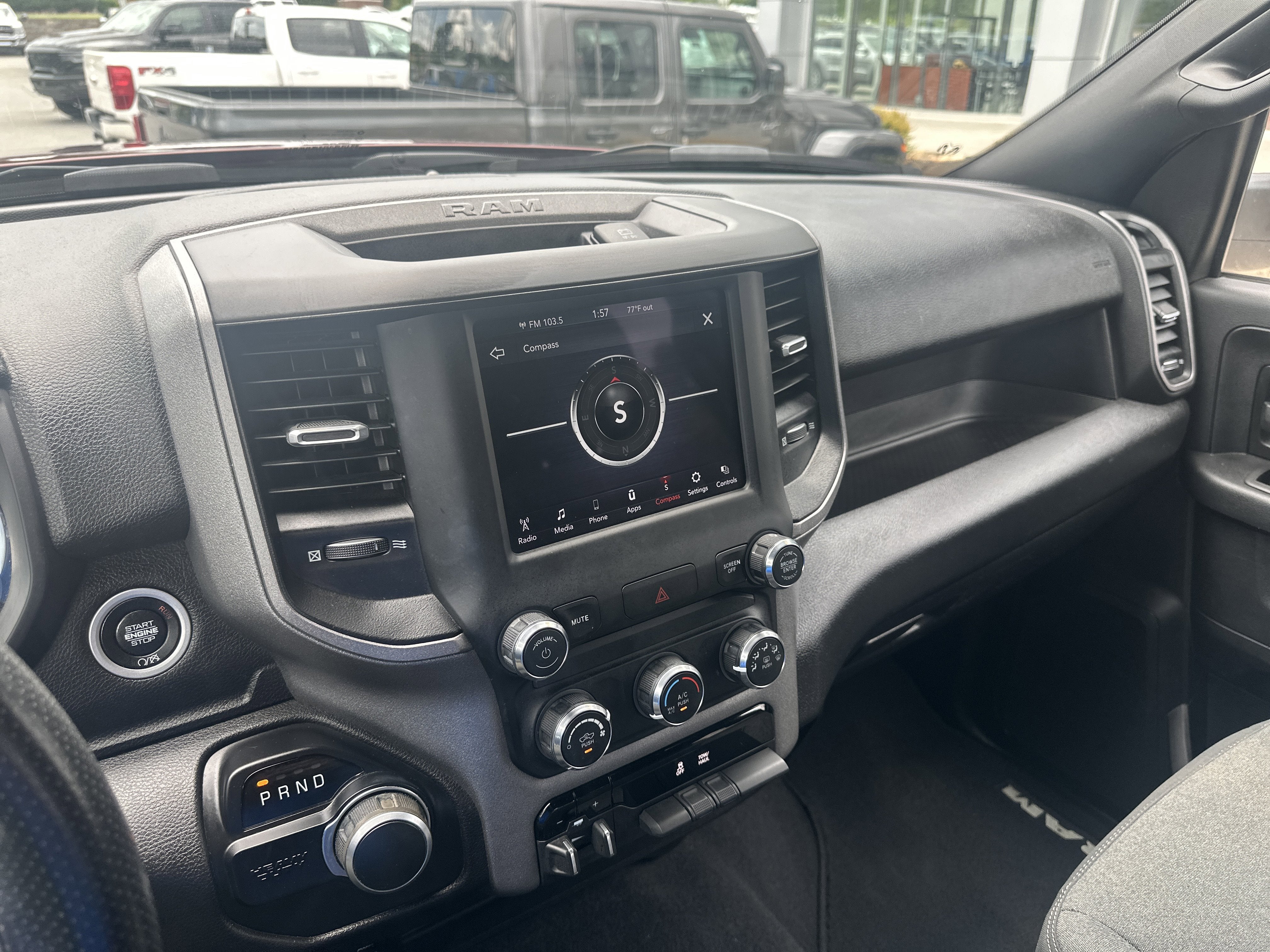 2021 RAM 2500 Tradesman Crew Cab 4x4 6'4' Box