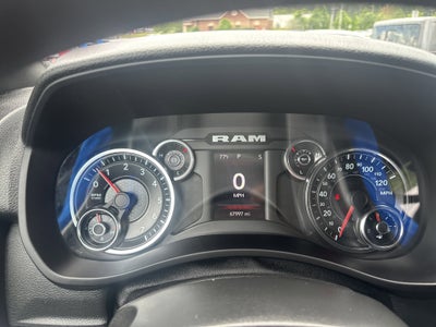 2021 RAM 2500 Tradesman Crew Cab 4x4 6'4' Box