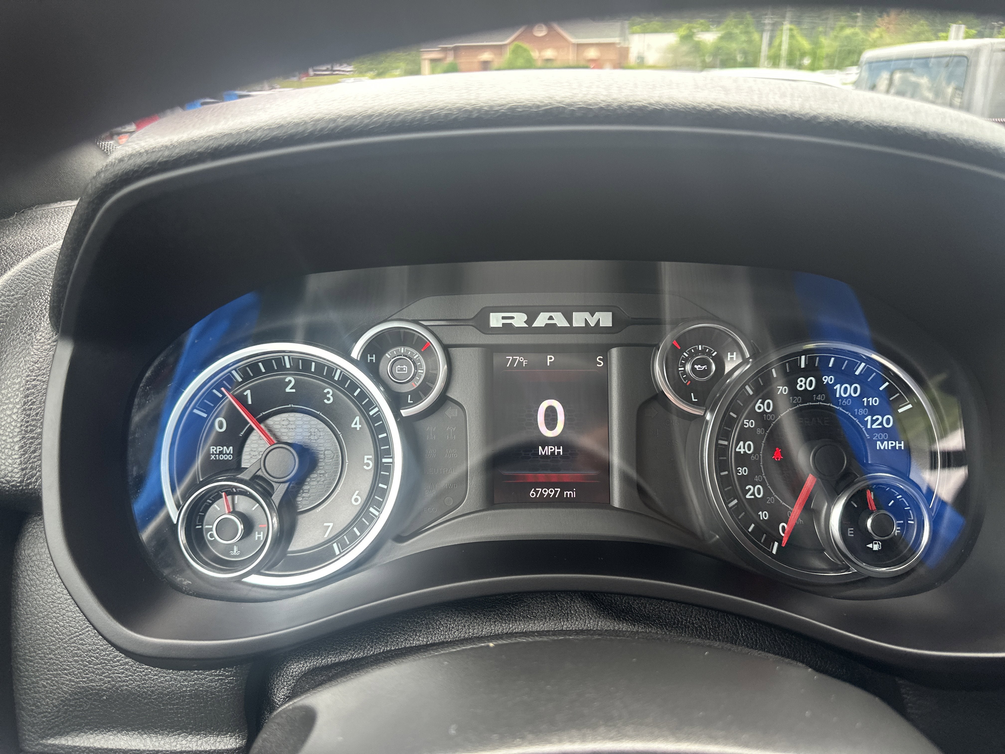 2021 RAM 2500 Tradesman Crew Cab 4x4 6'4' Box