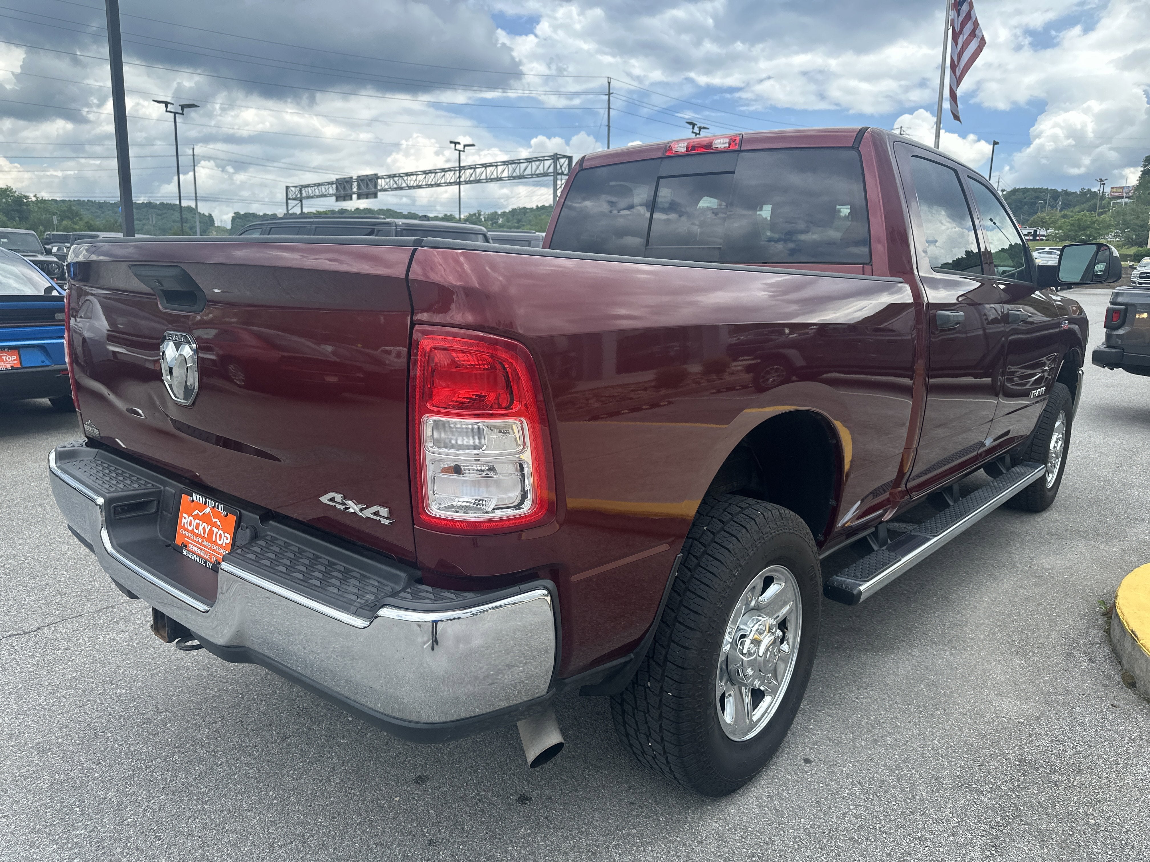 2021 RAM 2500 Tradesman Crew Cab 4x4 6'4' Box