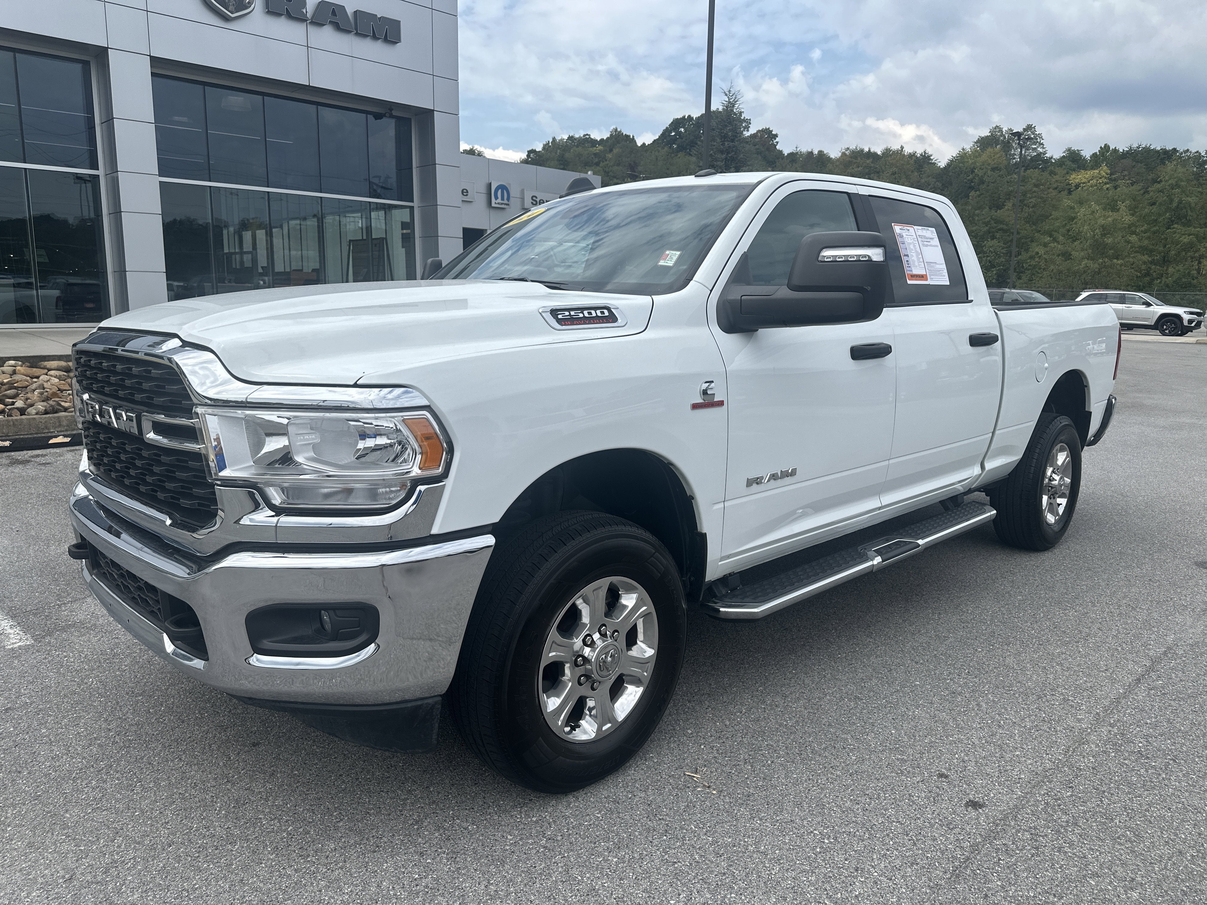 2024 RAM 2500 Big Horn Crew Cab 4x4 6'4' Box