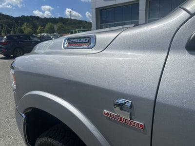 2022 RAM 2500 Laramie Crew Cab 4x4 6'4' Box