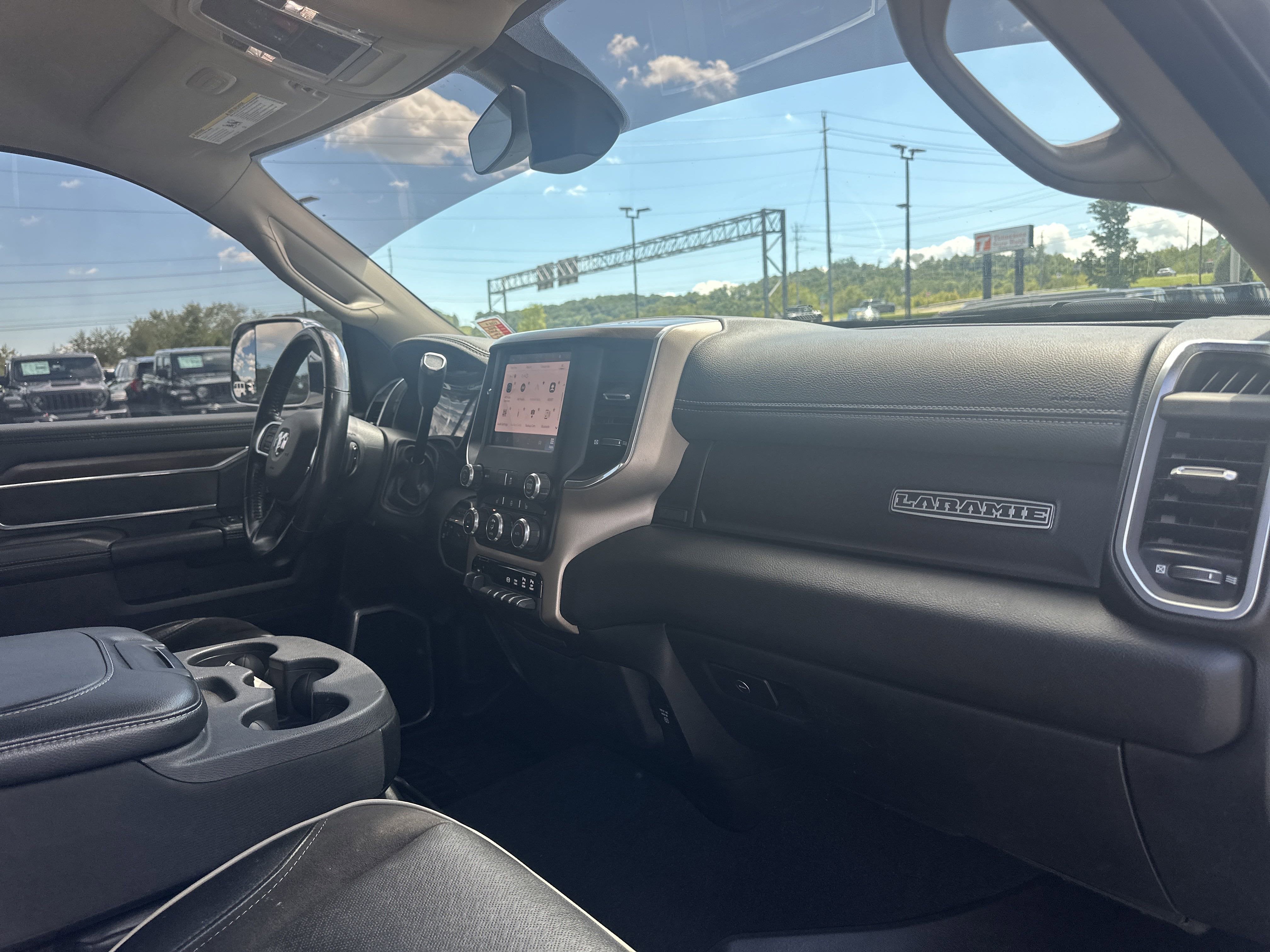 2022 RAM 2500 Laramie Crew Cab 4x4 6'4' Box