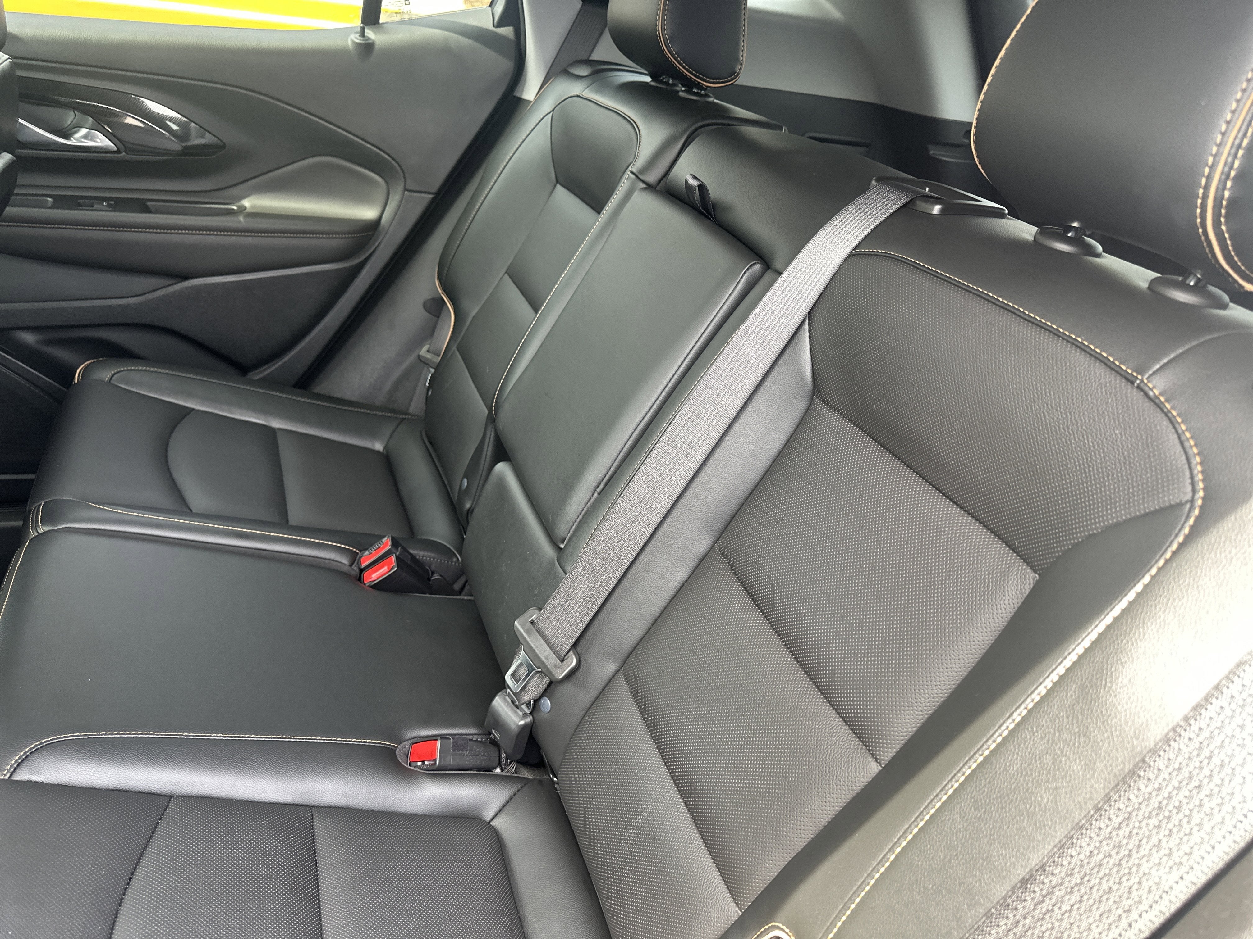 2023 GMC Terrain AWD AT4