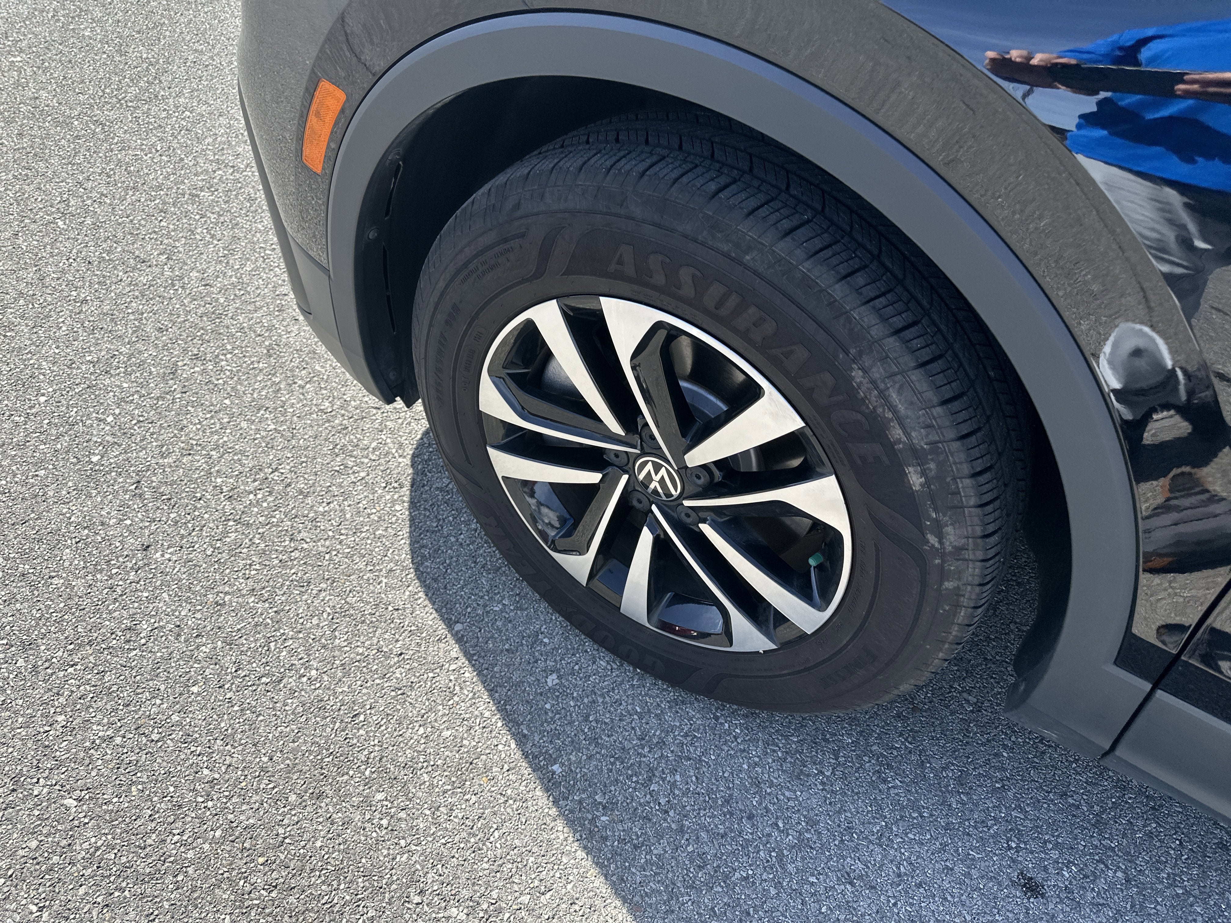 2024 Volkswagen Tiguan 2.0T S