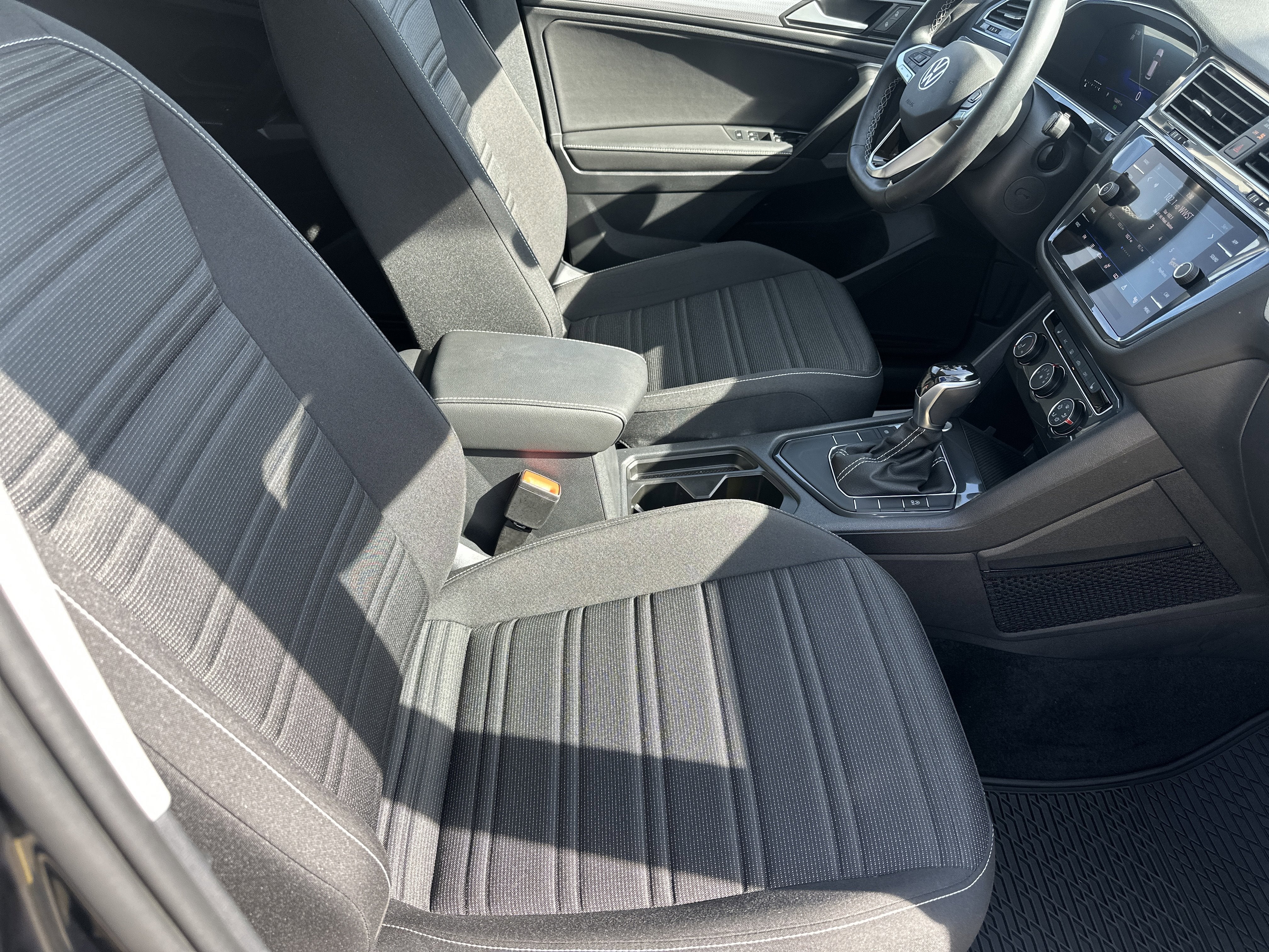 2024 Volkswagen Tiguan 2.0T S