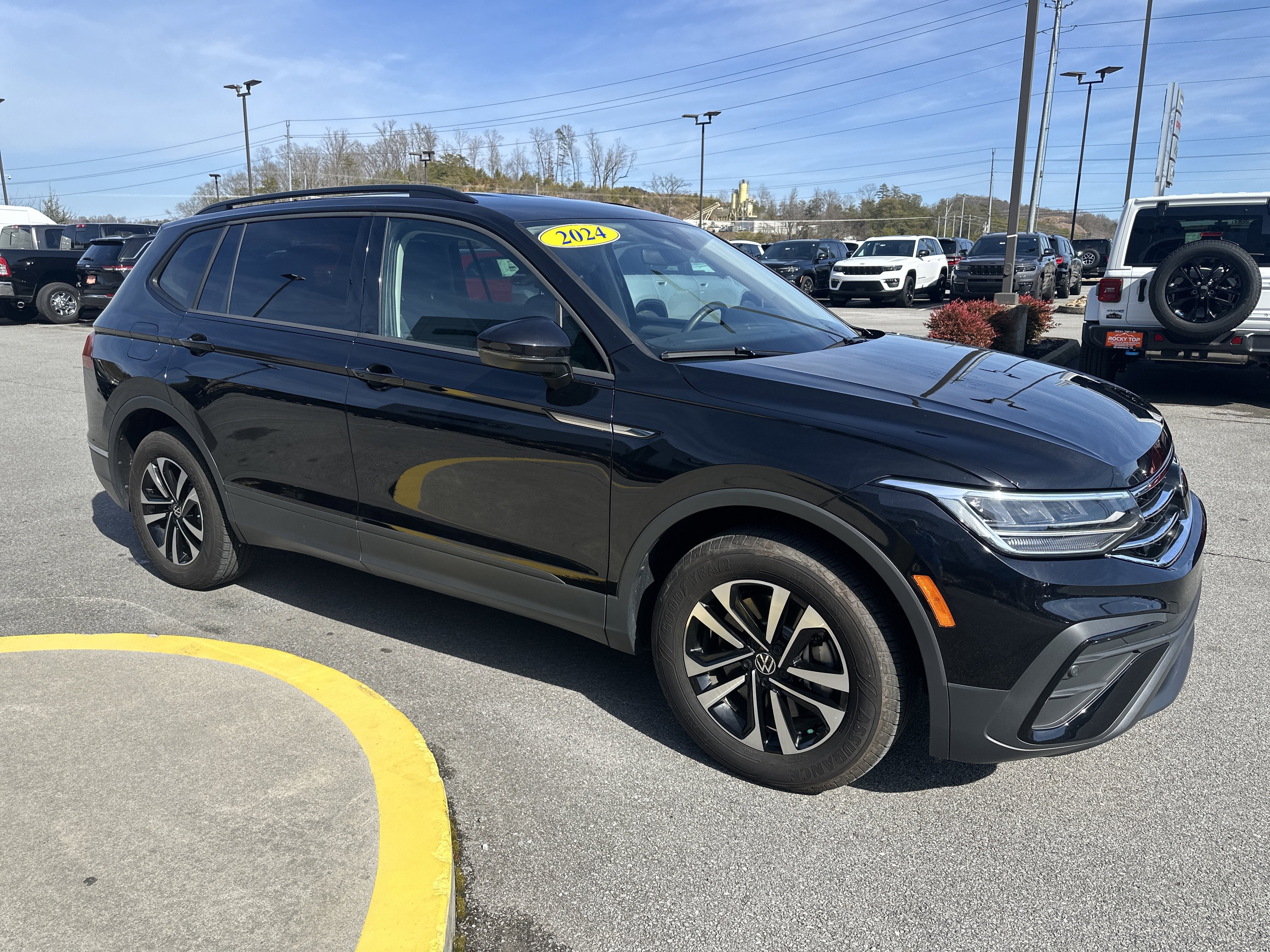 2024 Volkswagen Tiguan 2.0T S