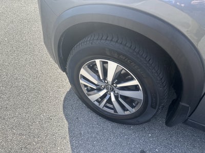 2022 Nissan Pathfinder SL 4WD