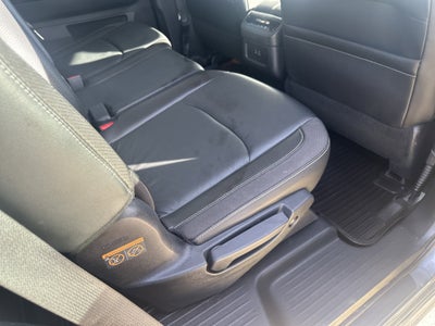 2022 Nissan Pathfinder SL 4WD