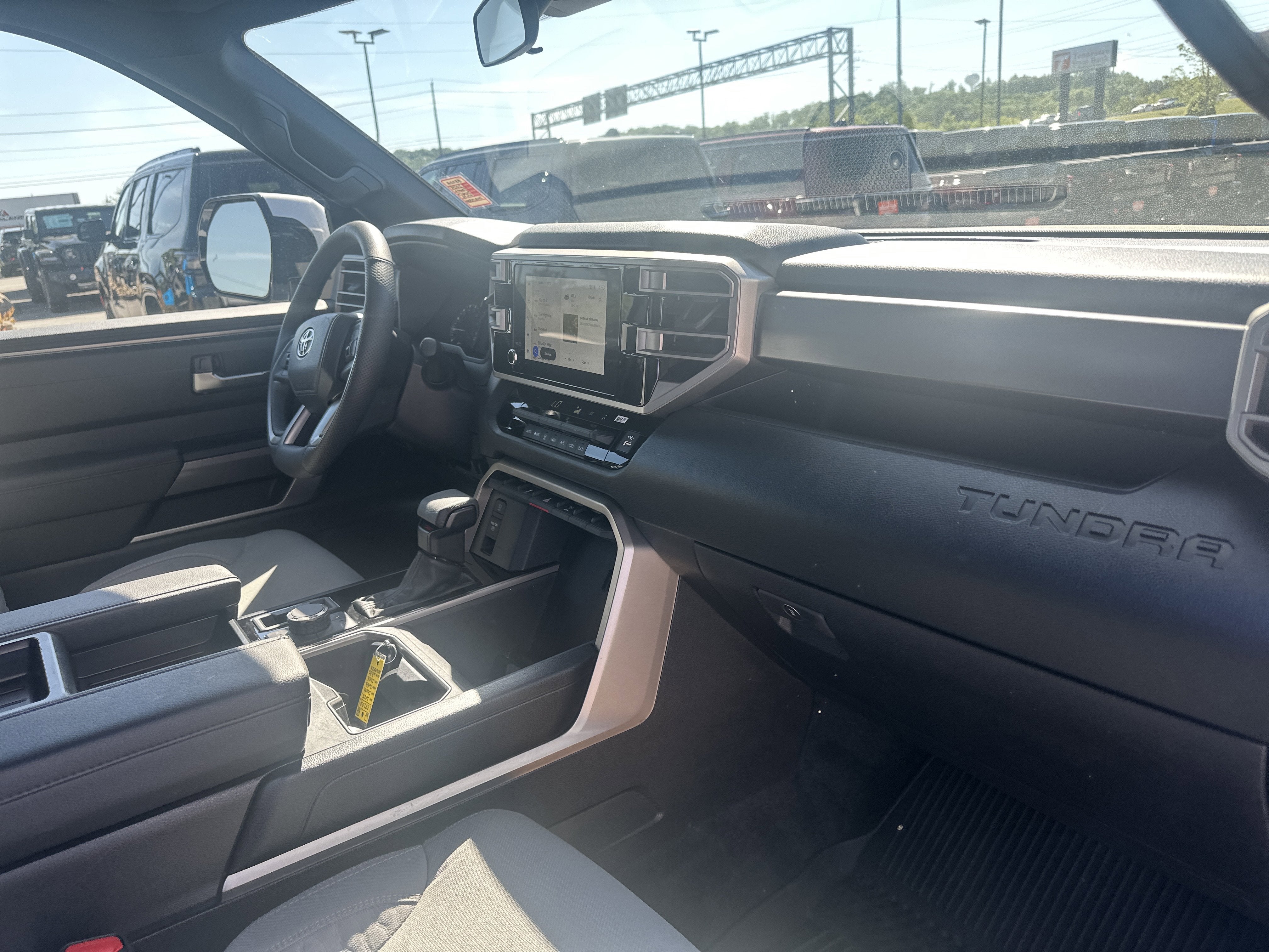 2025 Toyota Tundra SR5