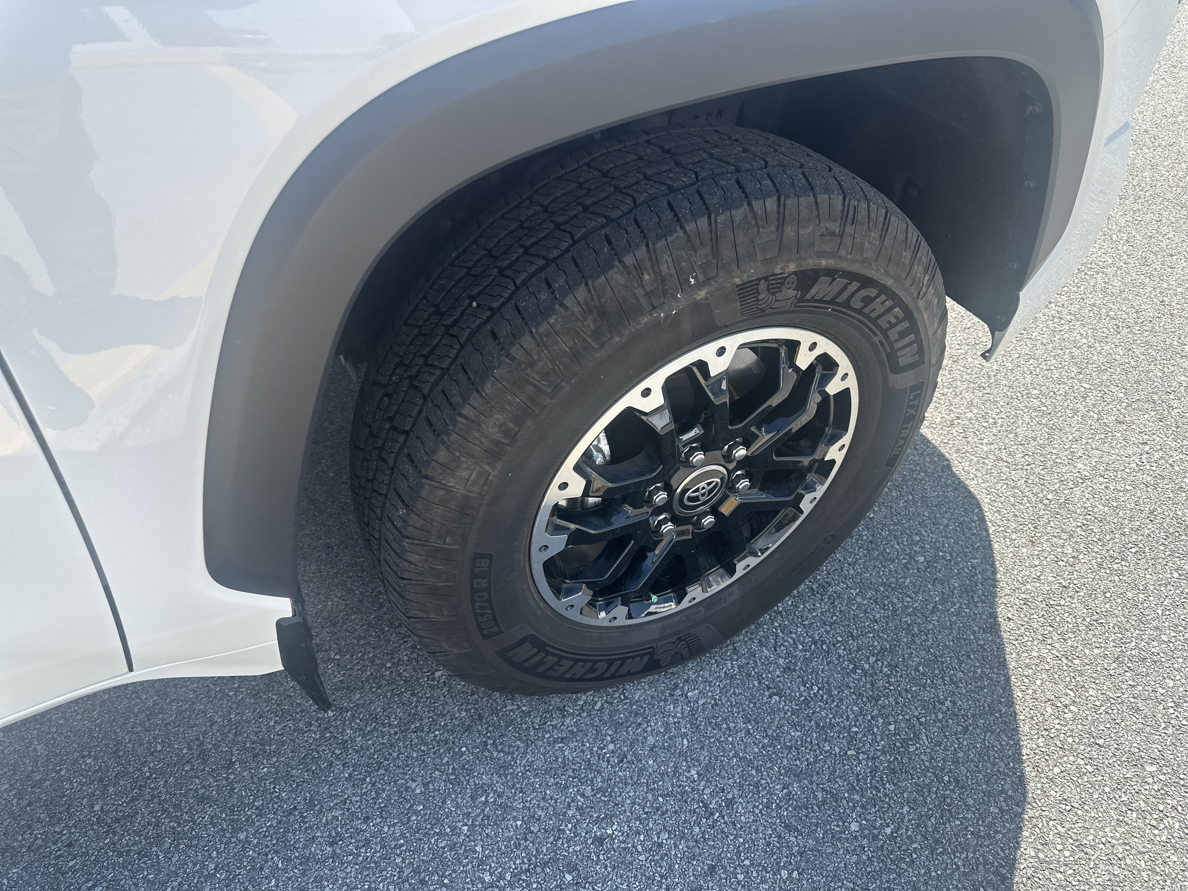 2025 Toyota Tundra SR5