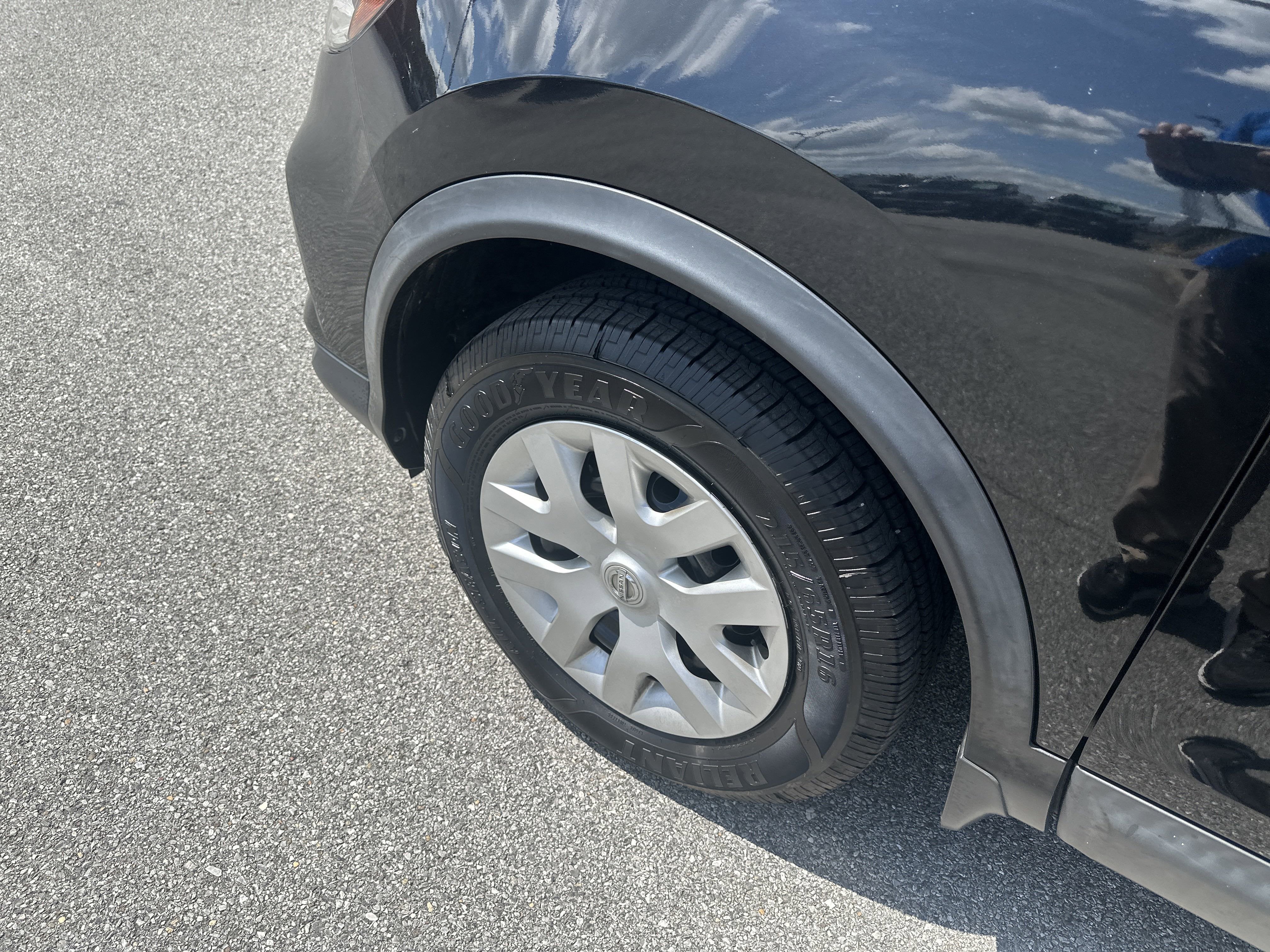 2020 Nissan Rogue Sport S FWD Xtronic CVT