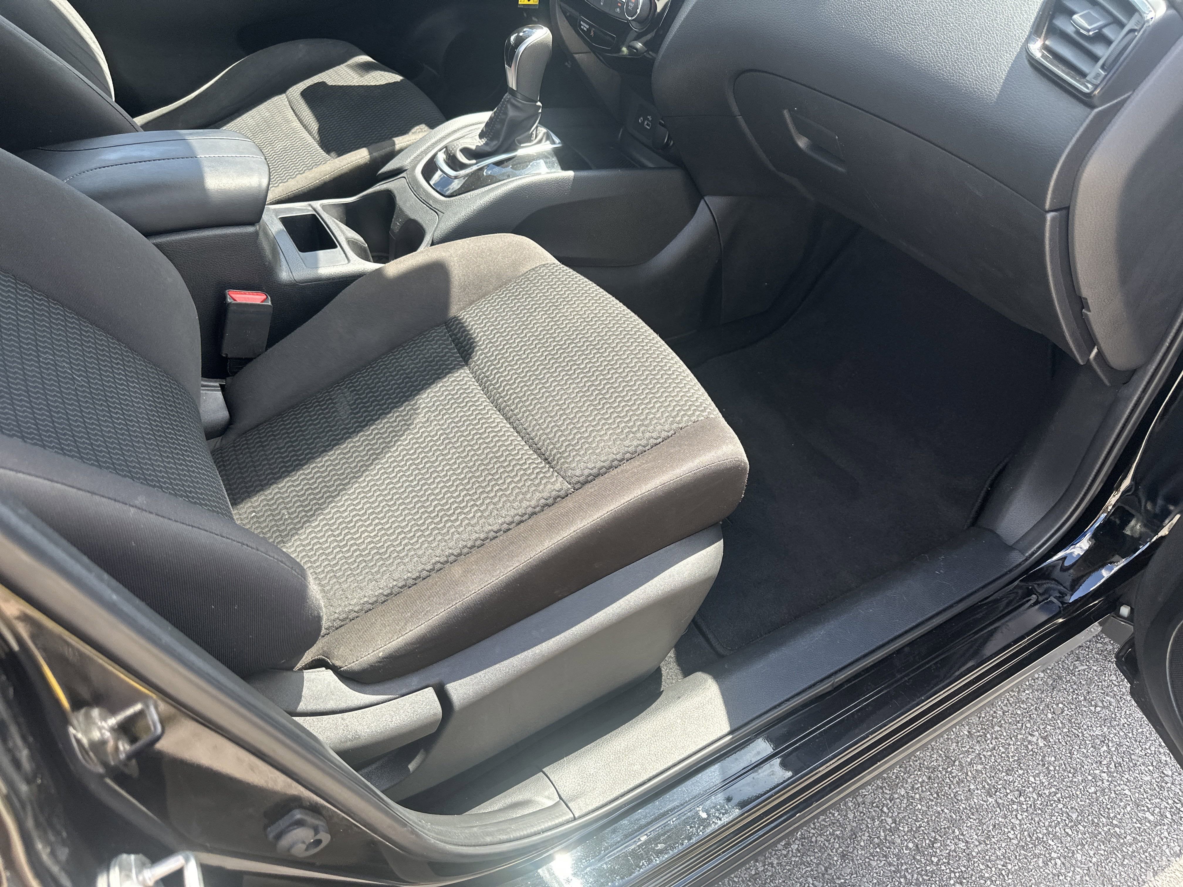 2020 Nissan Rogue Sport S FWD Xtronic CVT