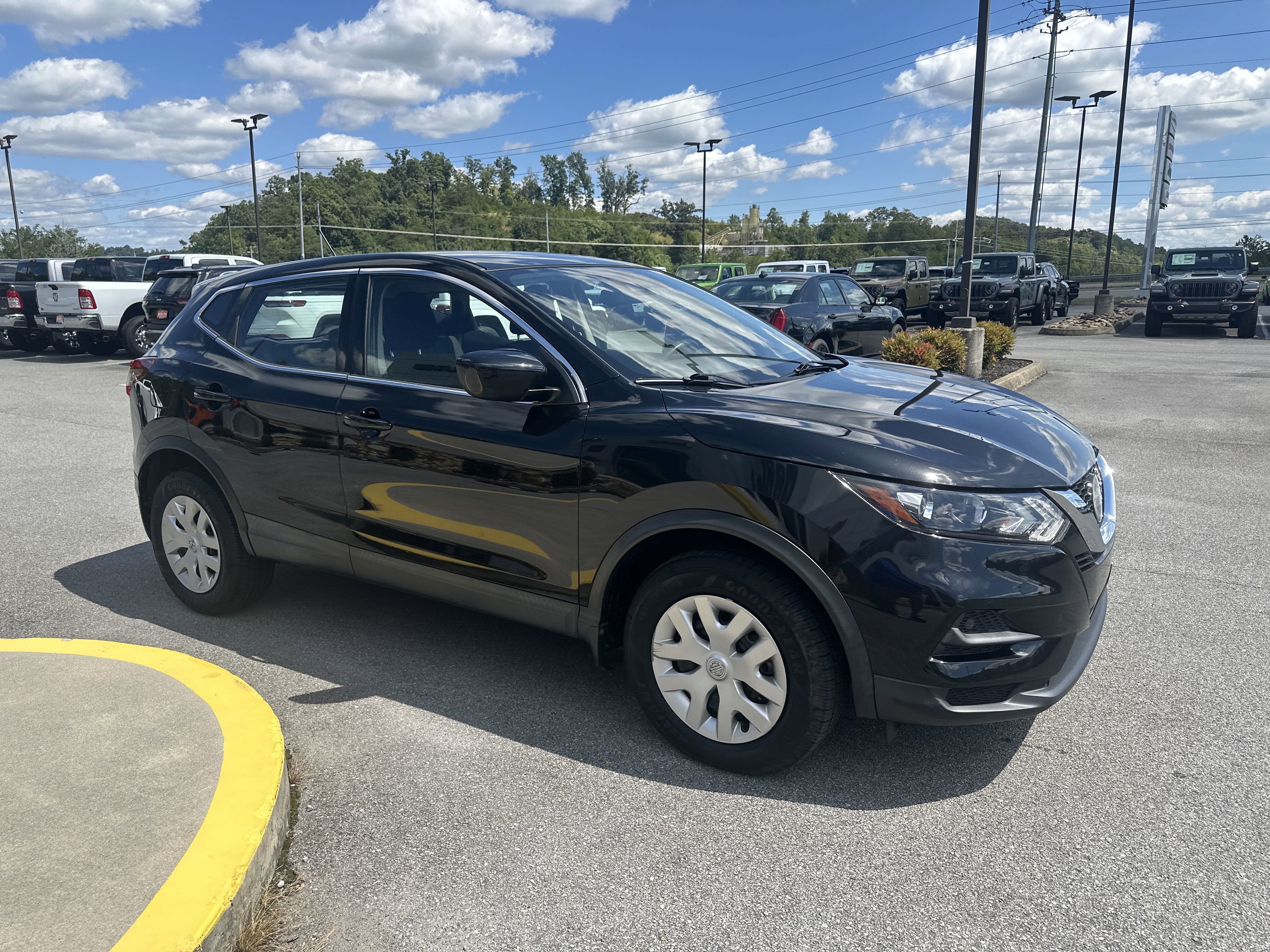 2020 Nissan Rogue Sport S FWD Xtronic CVT