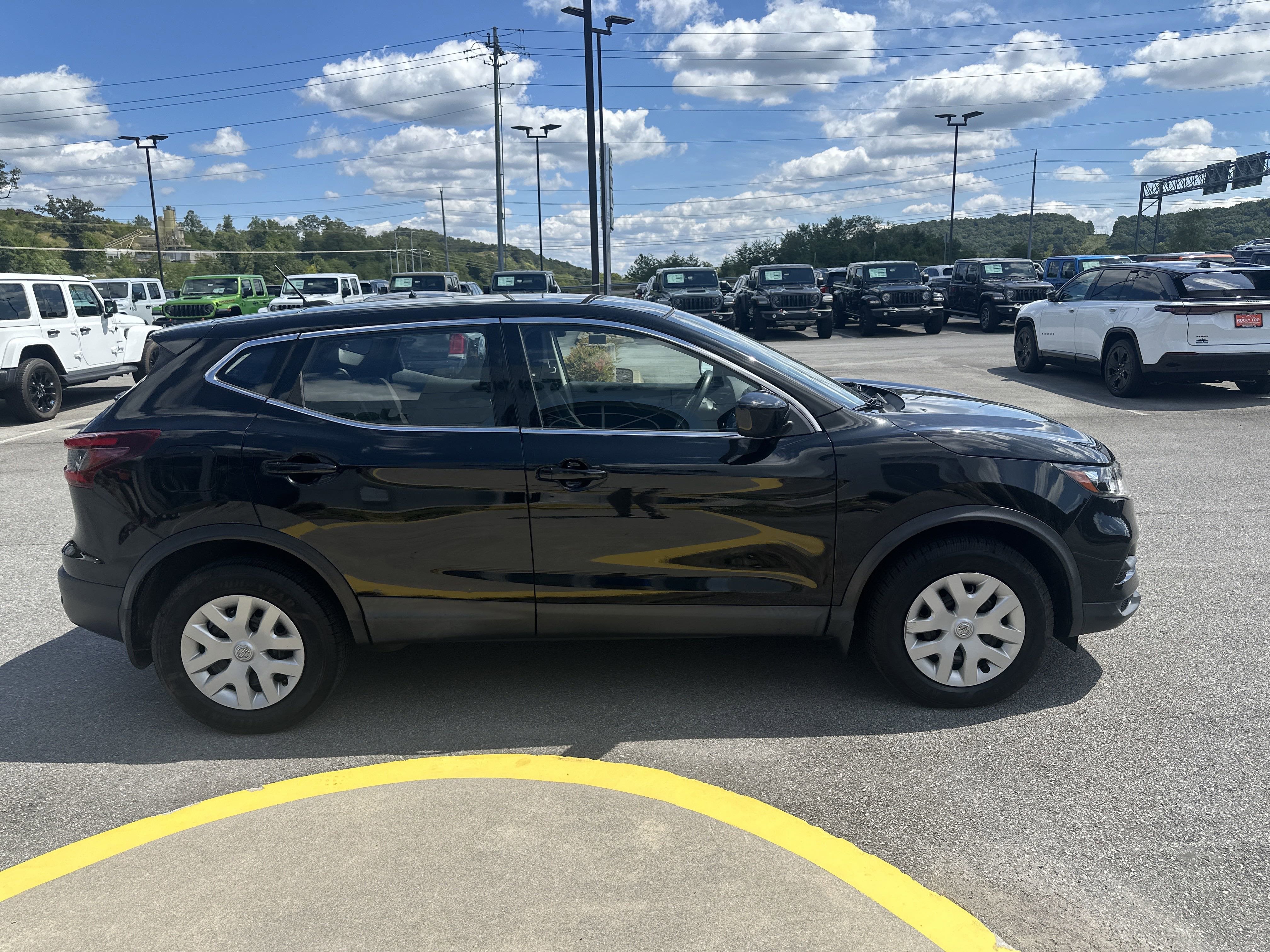 2020 Nissan Rogue Sport S FWD Xtronic CVT