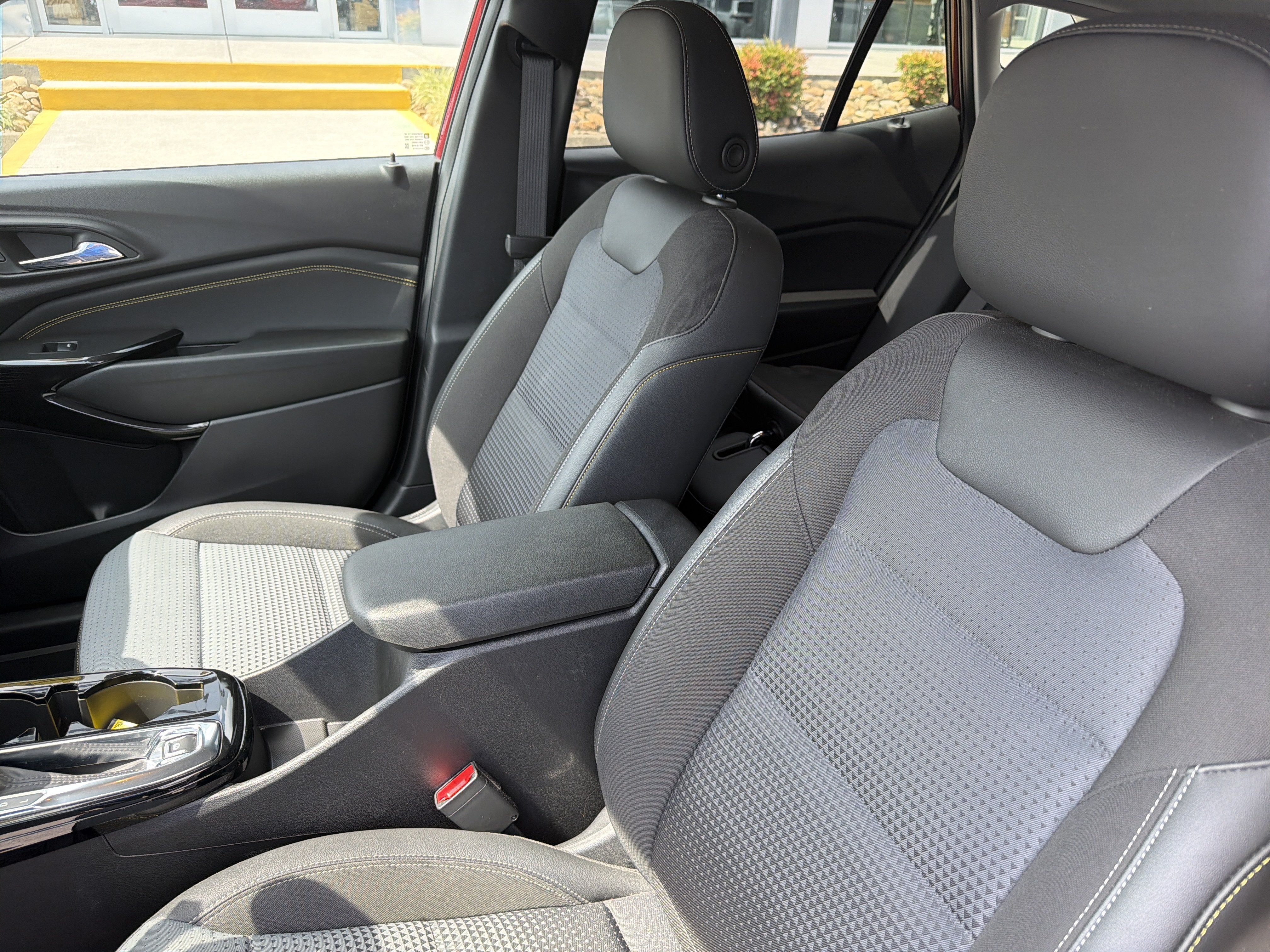 2024 Chevrolet Trax FWD LT