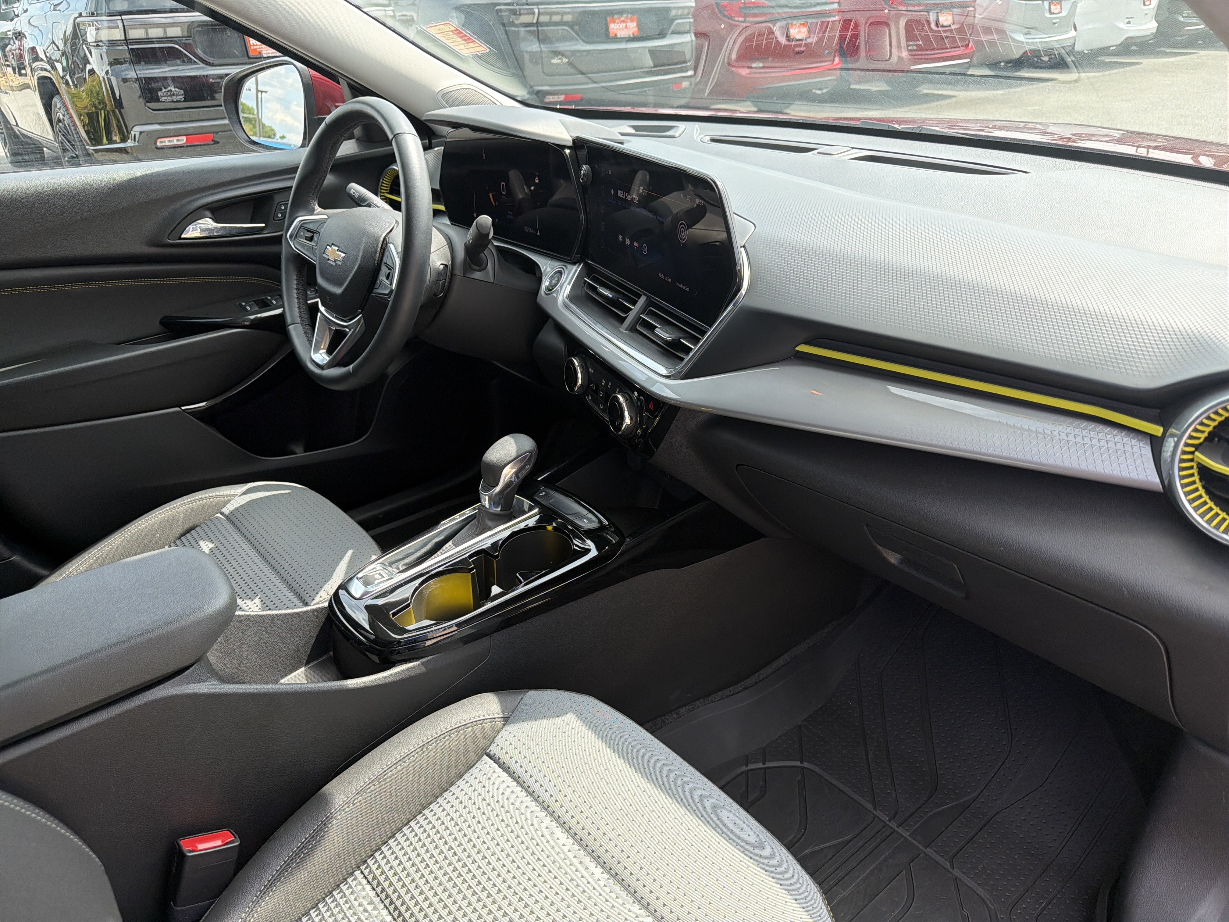 2024 Chevrolet Trax FWD LT